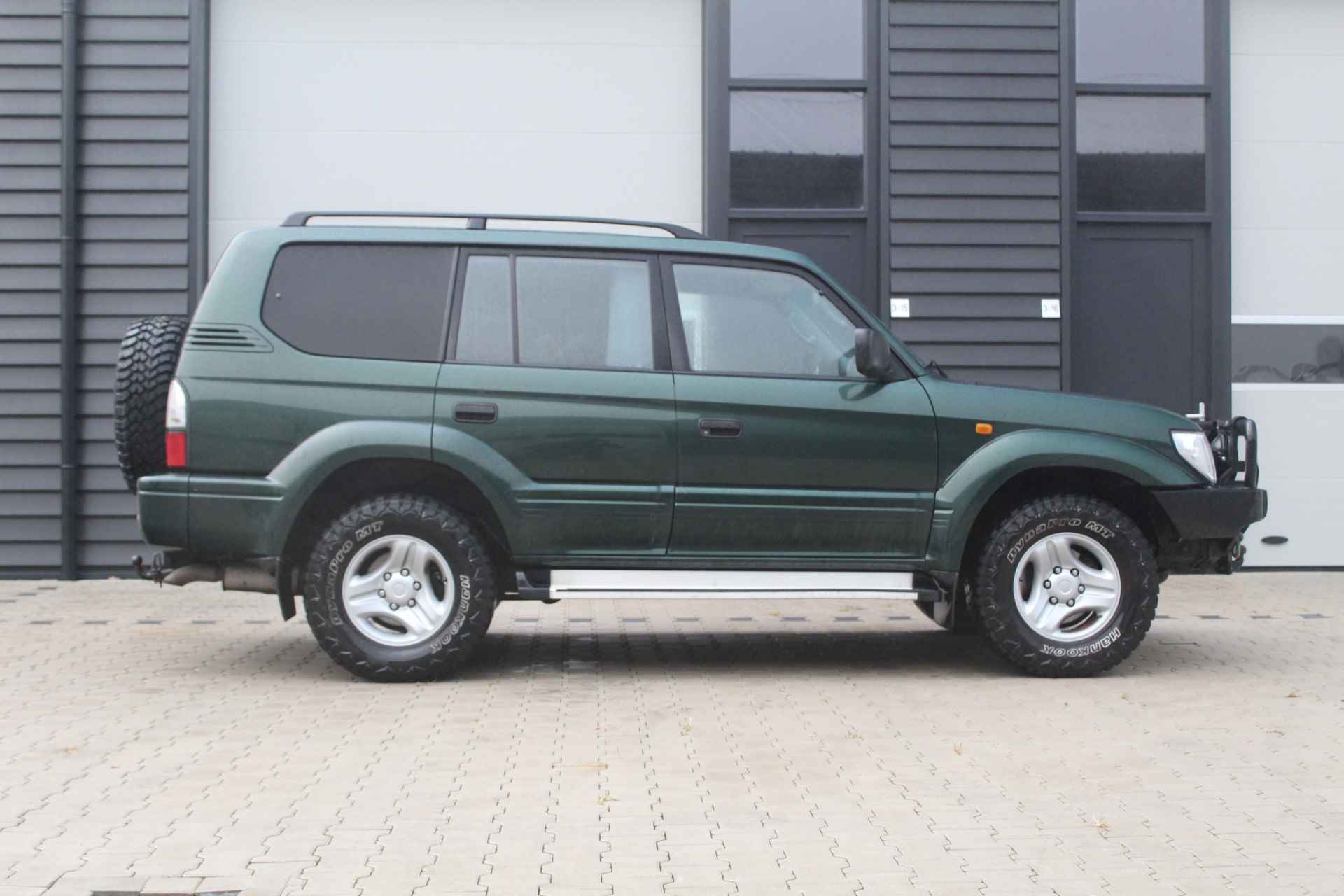 Toyota Land Cruiser 90 3.0 D4-D Blind Van | Lier | Verstralers | NL-auto - 20/20