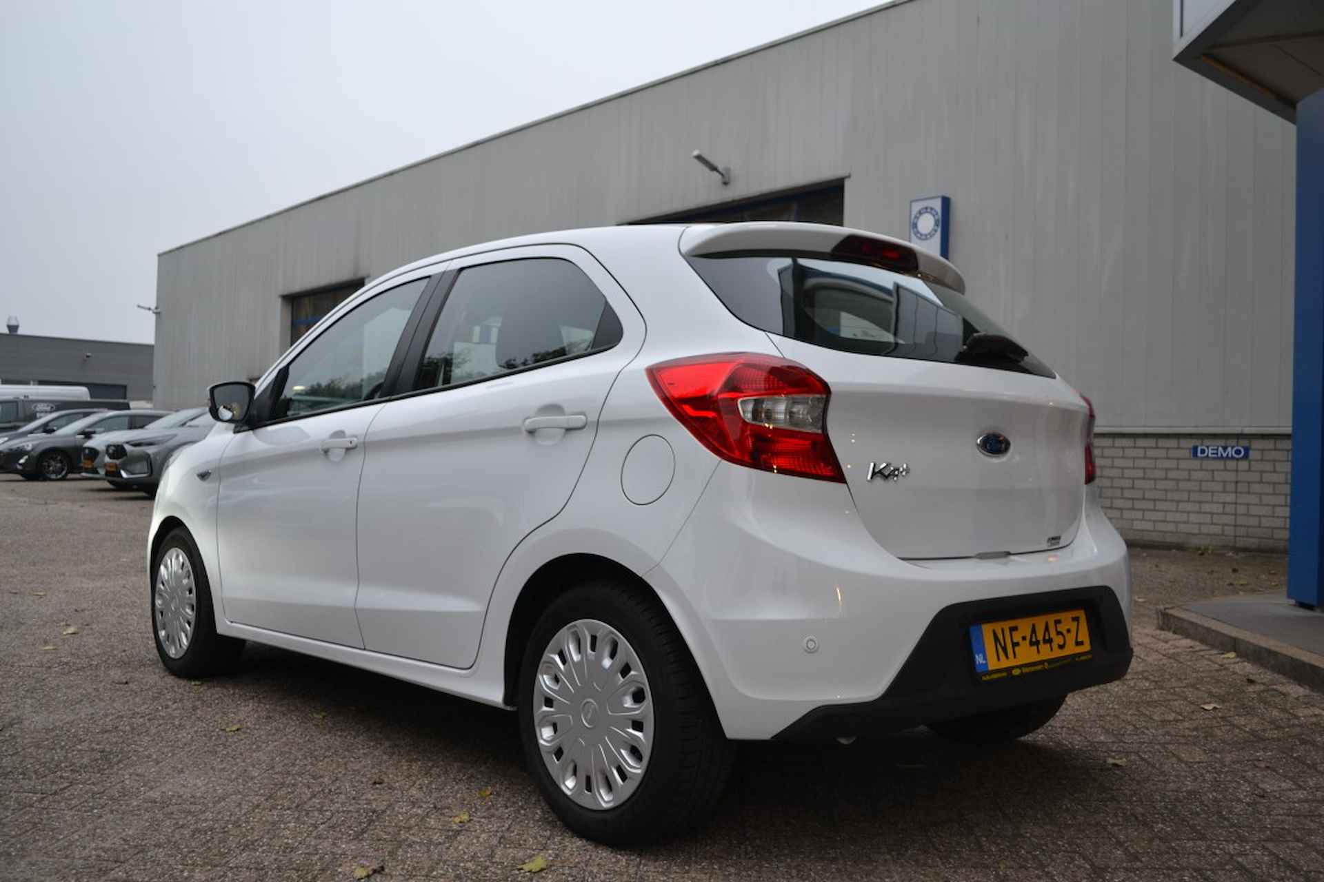 Ford Ka+ Trend Ultimate 1.2 85pk CruiseControl/Parkeersensoren - 17/25