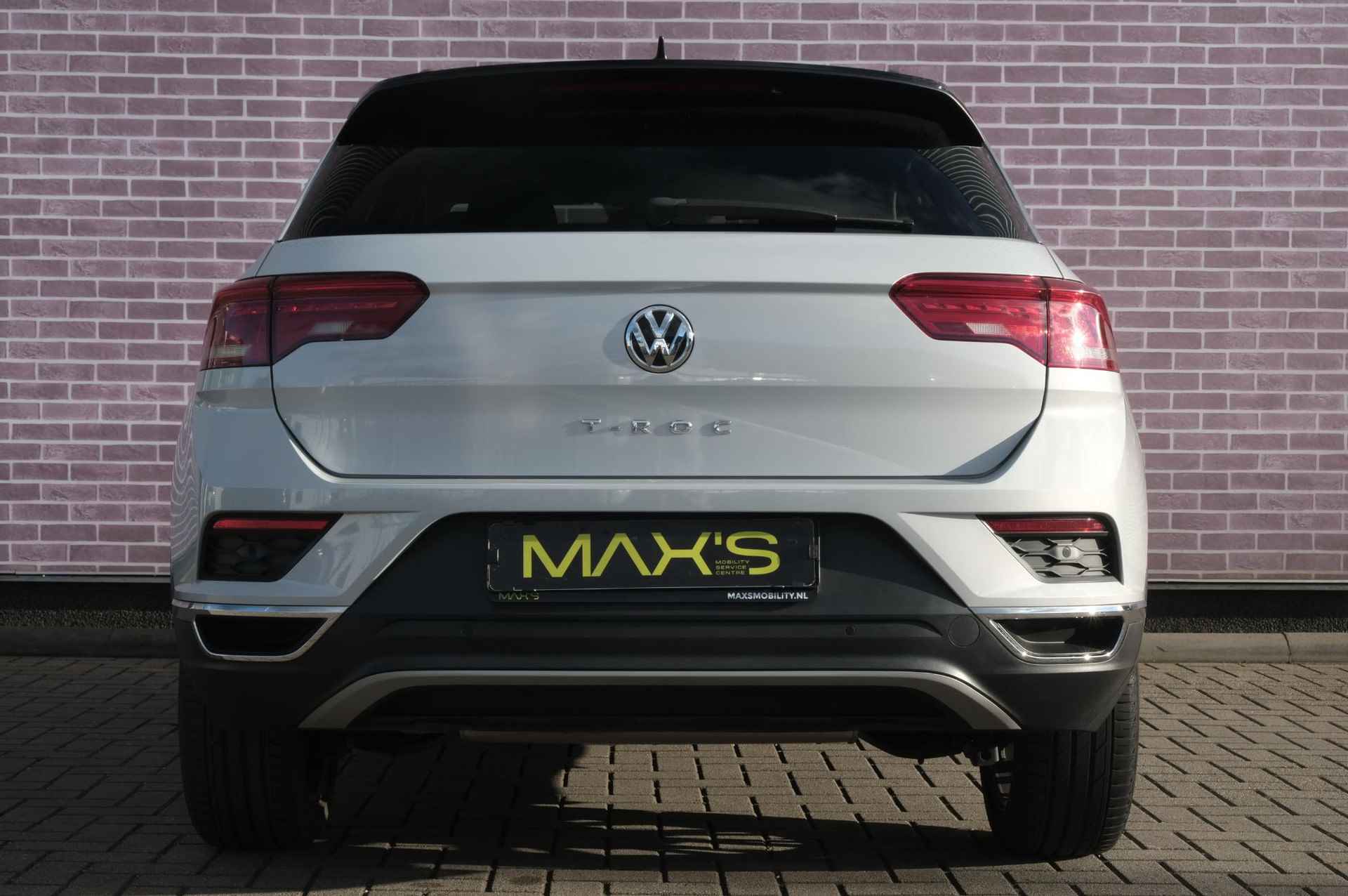 Volkswagen T-Roc 1.5 TSI Style DSG | Navigatie | LED koplampen | PDC | Winterpakket | Adaptieve cruise control | 18 inch velgen - 21/29