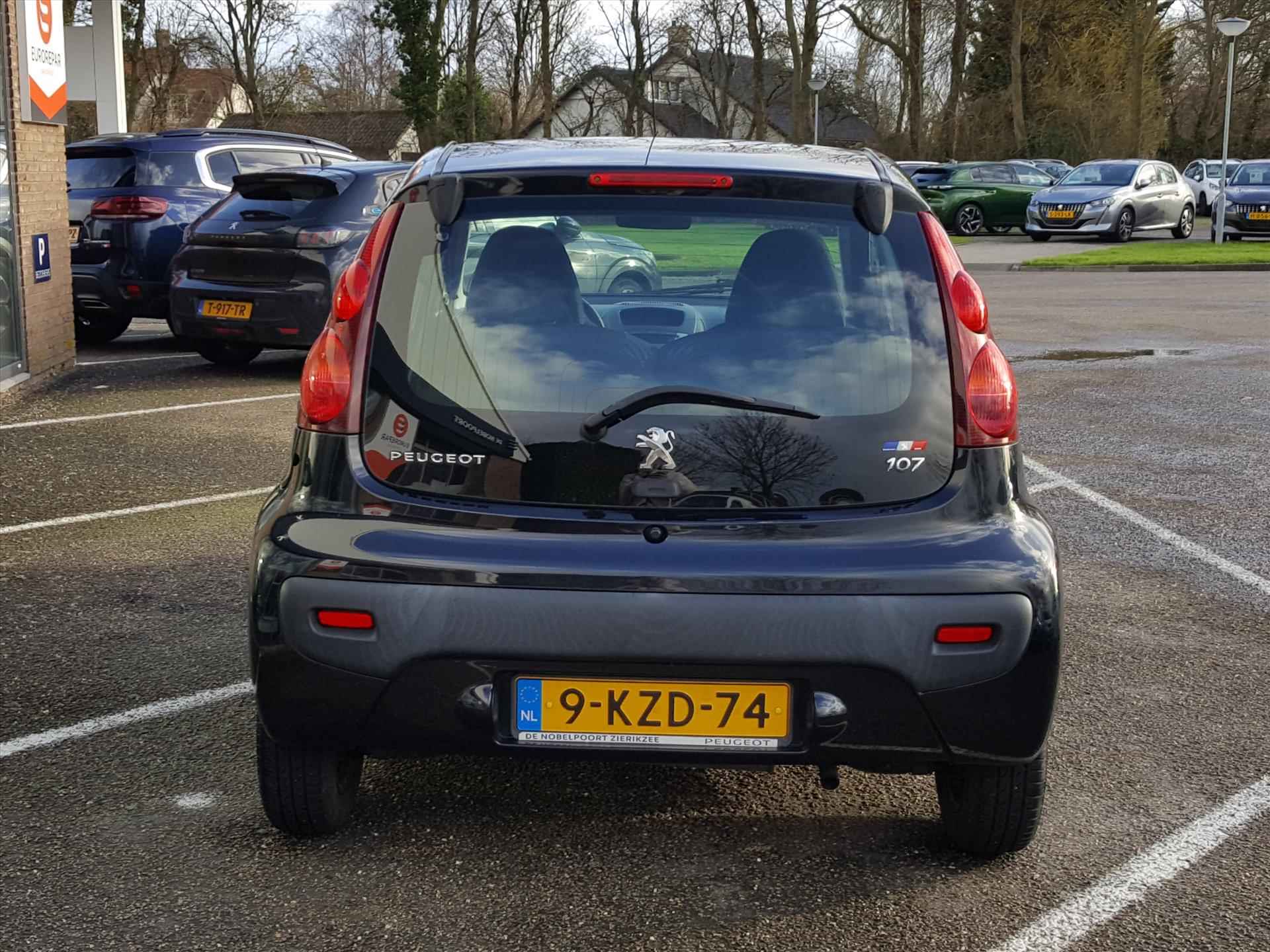 PEUGEOT 107 1.0 68PK 5D Active AIRCO | LED-dagrijverlichting | Elektrische ramen | Centrale vergrendeling | Radio CD-speler | DEALER ONDERHOUDEN! - 5/36