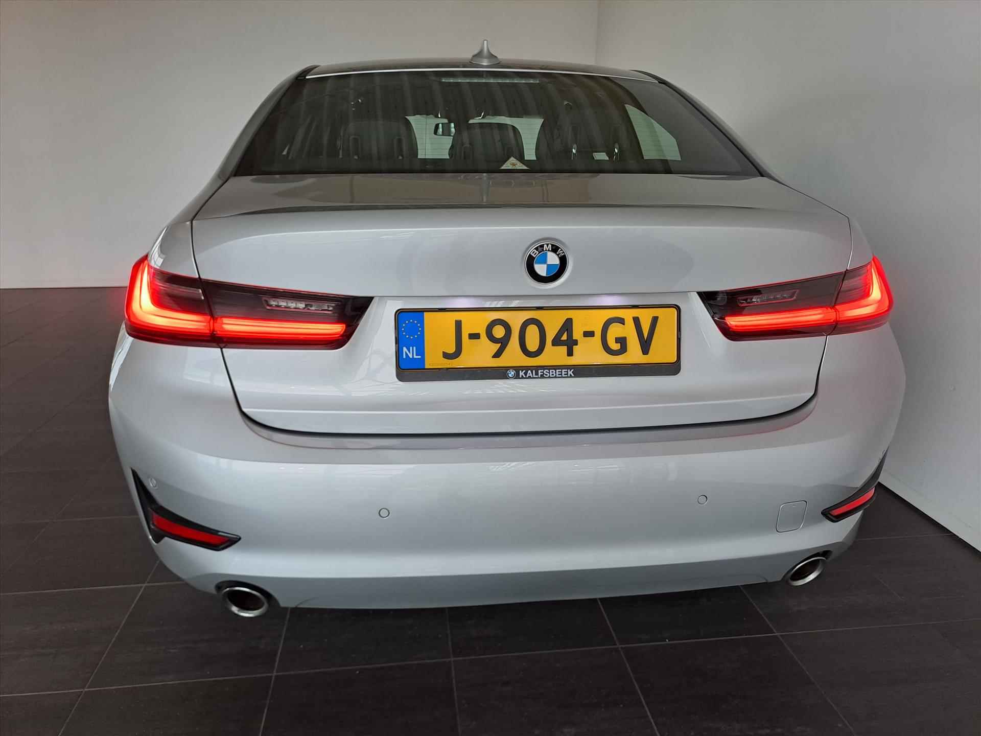 BMW 3-Serie (g20) 318i 156pk  Executive Automaat - 4/26