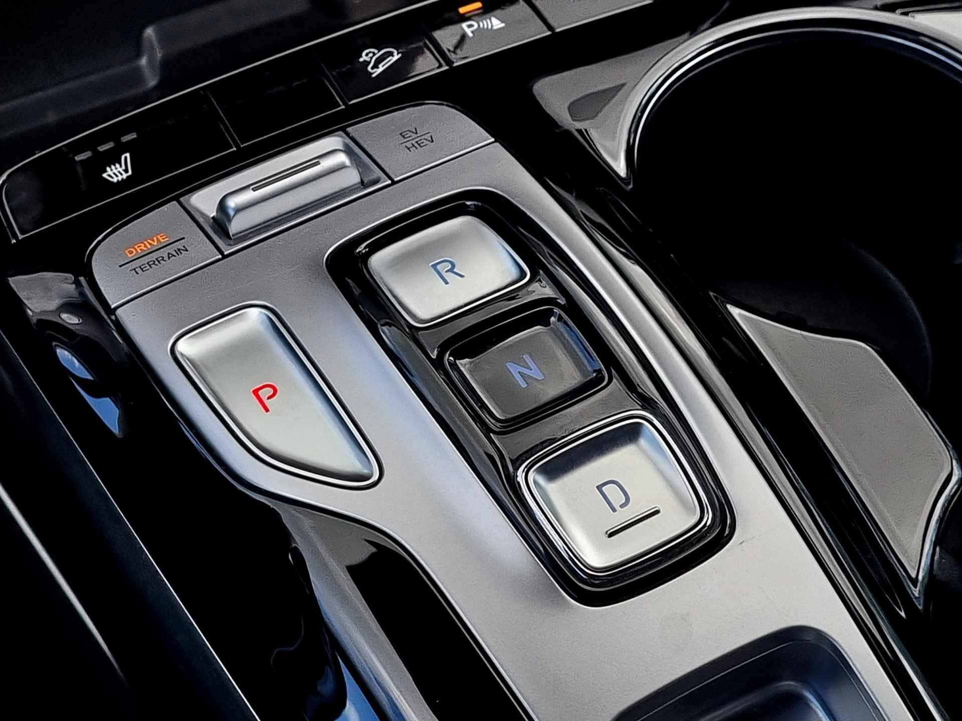 Hyundai Tucson 1.6 T-GDI PHEV Premium 265PK 4WD Automaat / Fabrieksgarantie tot 12/9/2027 / Plug-in / All Season Banden / Lederen Bekleding / Elektrische Stoel - 13/51