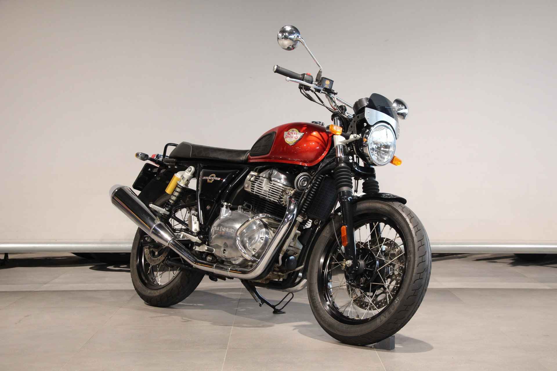 Royal-Enfield INTERCEPTOR 650 - 2/14