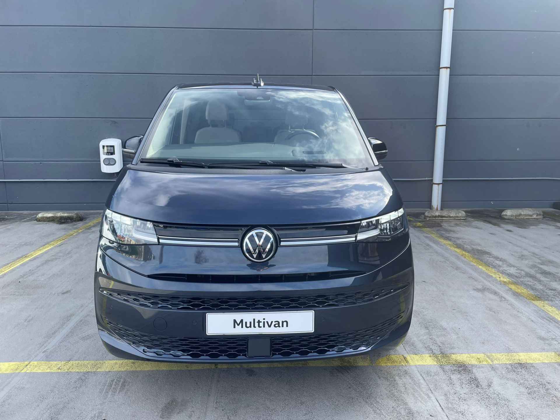 Volkswagen Multivan 1.4 eHybrid L1H1 Life Business | Rijklaar | Direct leverbaar! ACTIEPRIJS - 4/31