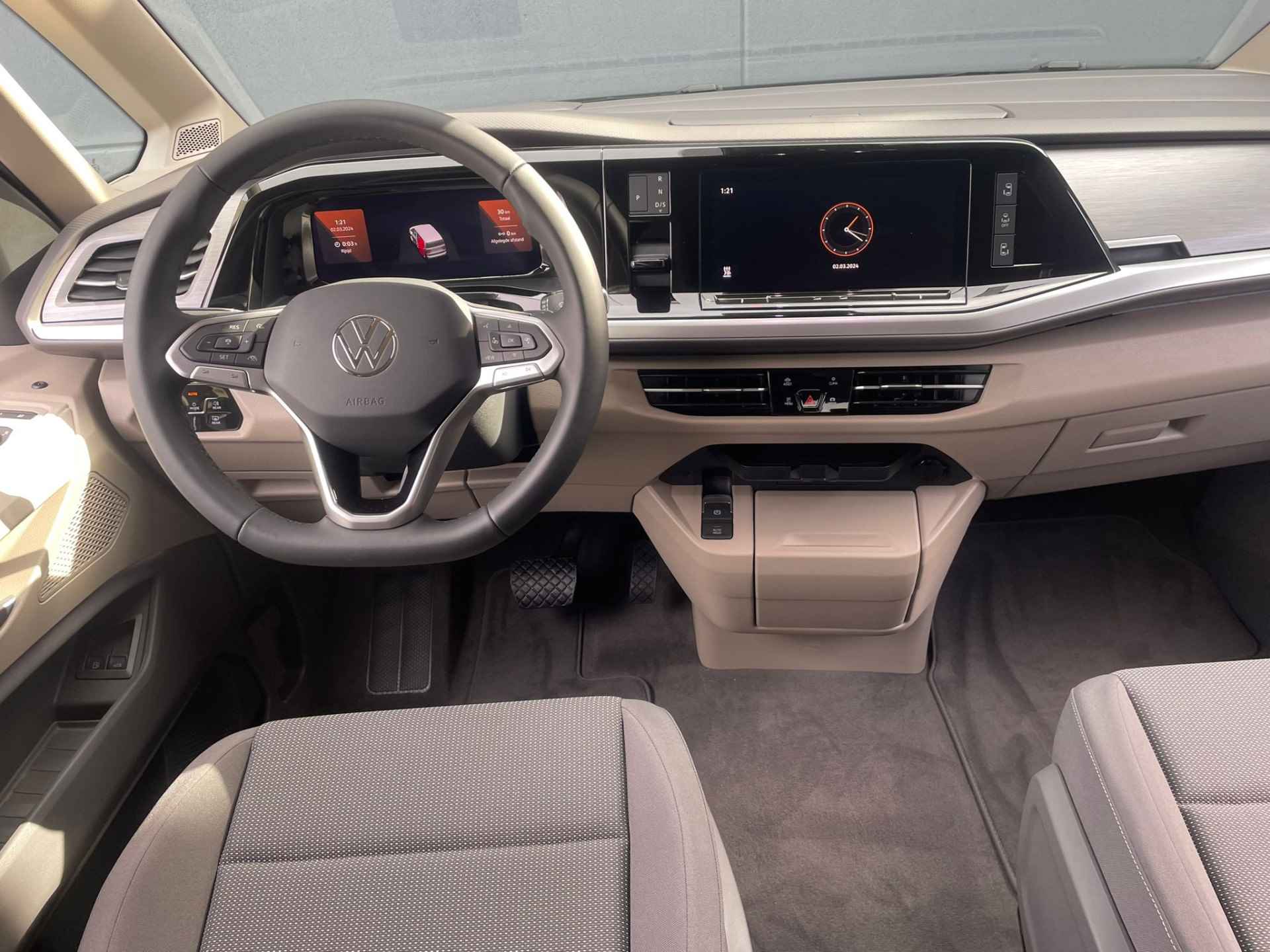 Volkswagen Multivan 1.4 eHybrid L1H1 Life Business | Rijklaar | Direct leverbaar! ACTIEPRIJS - 8/31