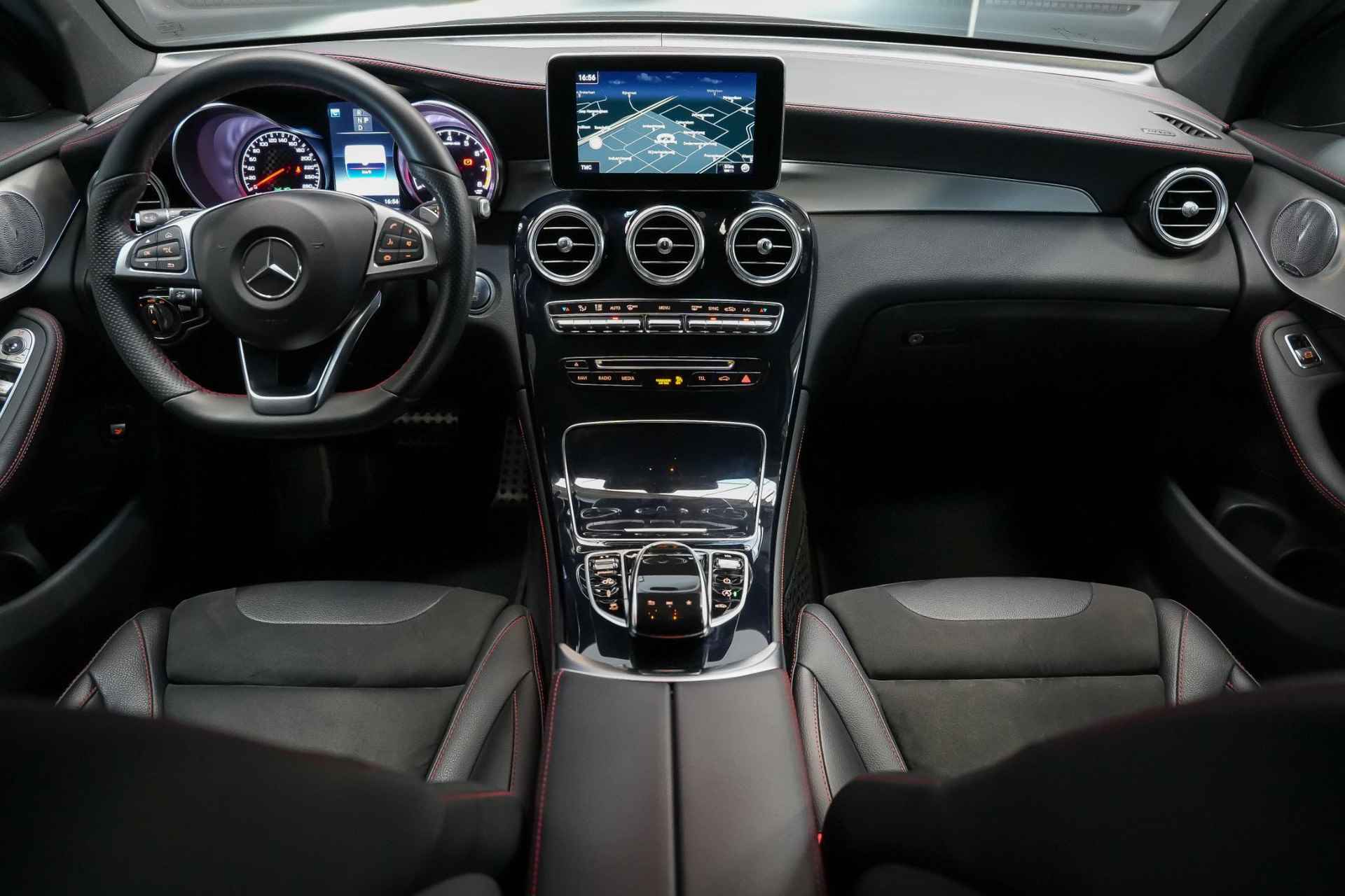 Mercedes-Benz GLC-klasse 43 AMG 367pk 4MATIC |dealer onderhouden!|Burmester|elk. stoelen + memory|AMG-Line pakket|head-up display|parkeercamera en sensoren|elk. achterklep|19"| - 4/38