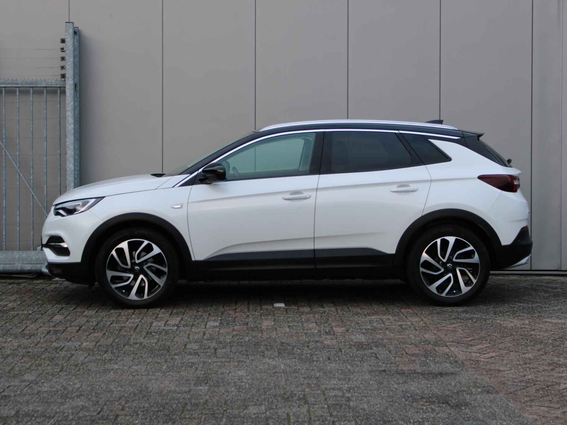 Opel Grandland X 1.2 Turbo Ultimate Automaat | Navi / Leder / Camera - 12/26