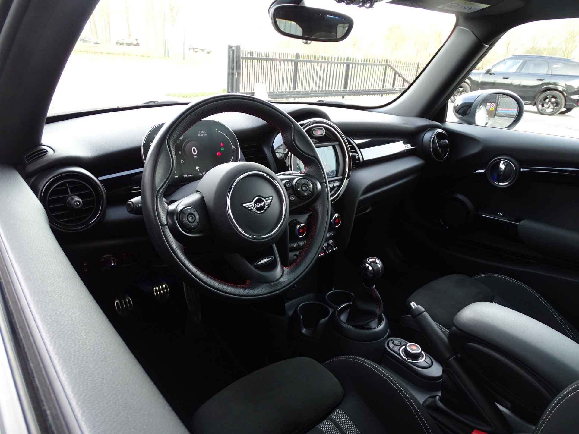 MINI Mini 1.5 Cooper Dalston Edit. Pano.Dak John Cooper Works pakket Apple Carplay LED 17” LM Track Spoke zwart - 16/43