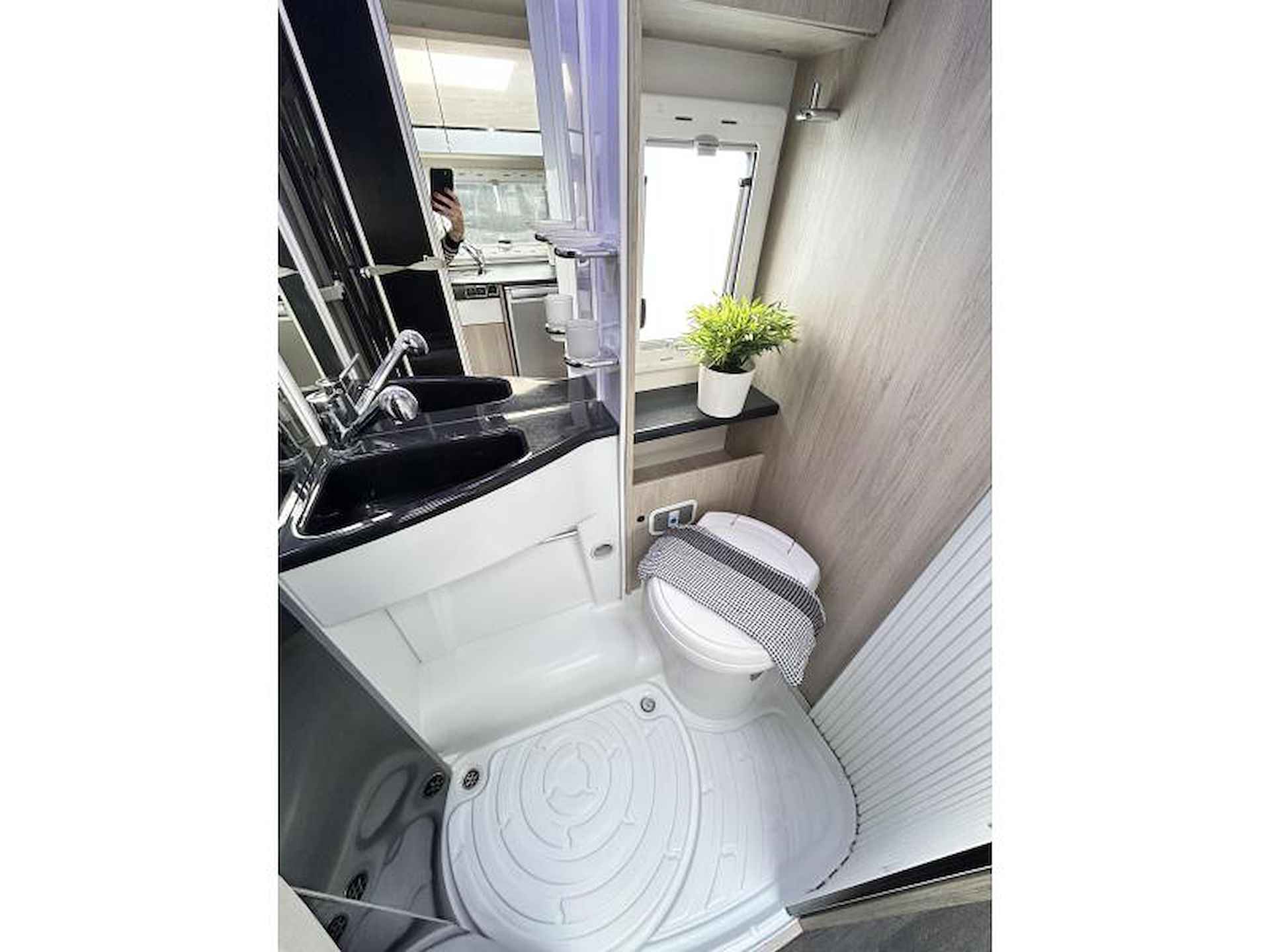 Chausson Flash 636 stapelbed/6.4m/uniek/2020 - 13/24