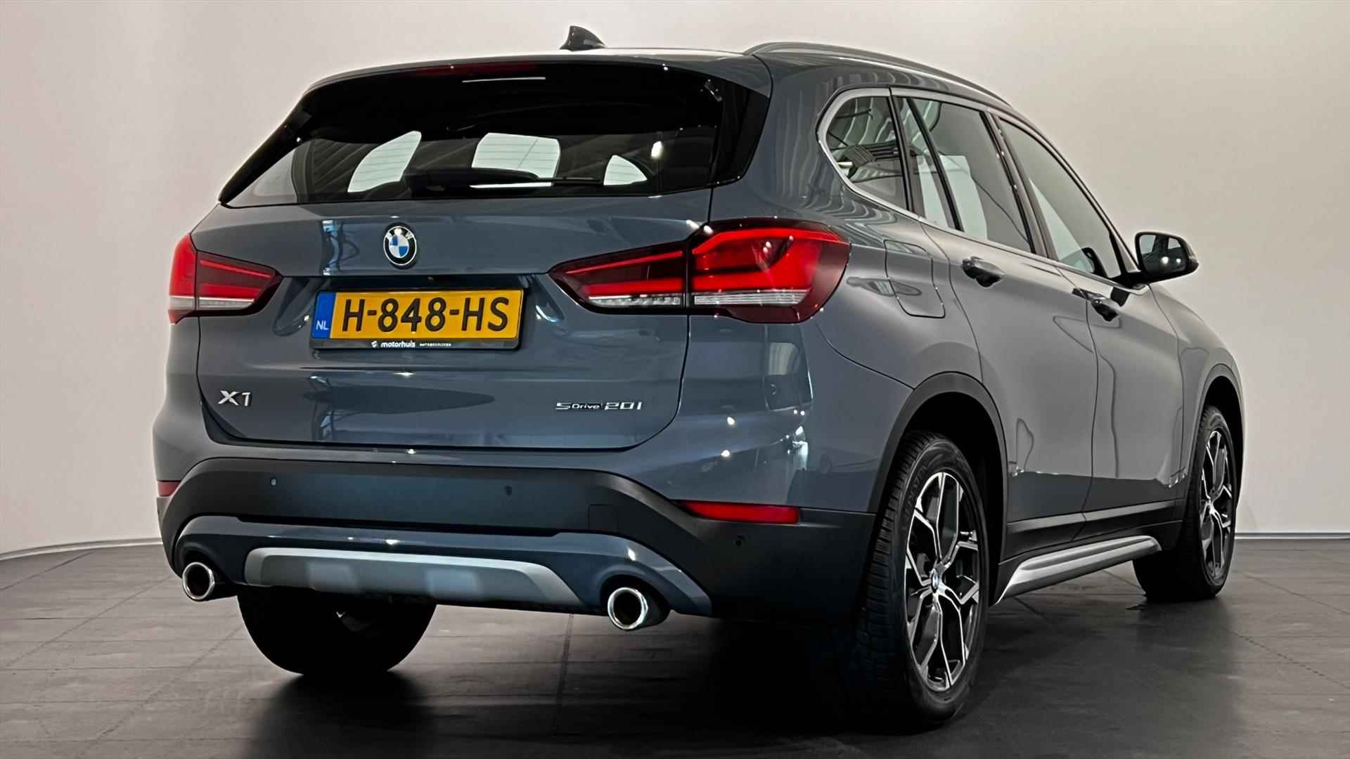 BMW X1 (f48) sDrive20i 192pk Automaat Nedcar Edition | CAMERA| LEDER| NAVIGATIE - 43/45