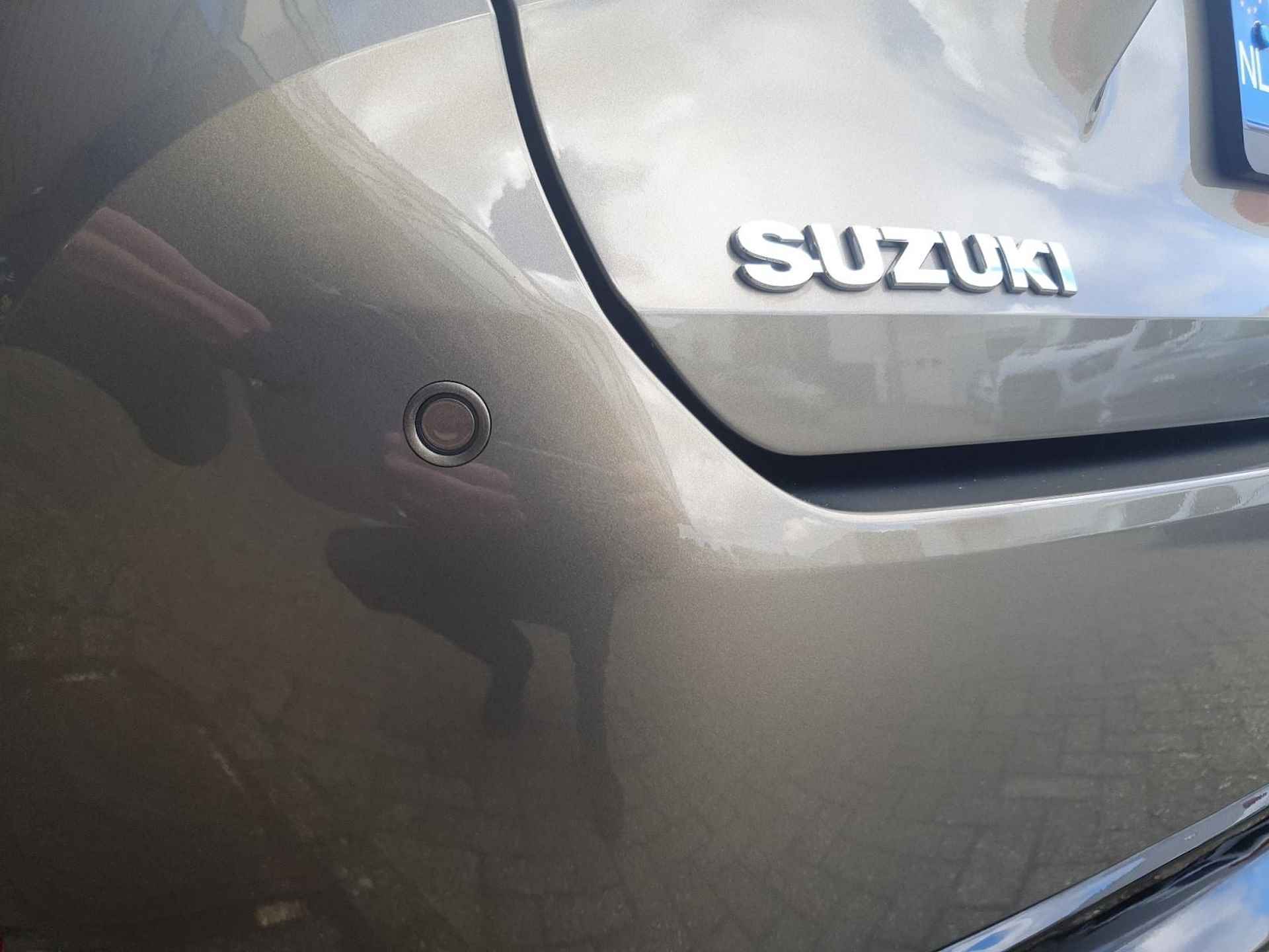 Suzuki Swace 1.8 Hybrid Style - 12/36