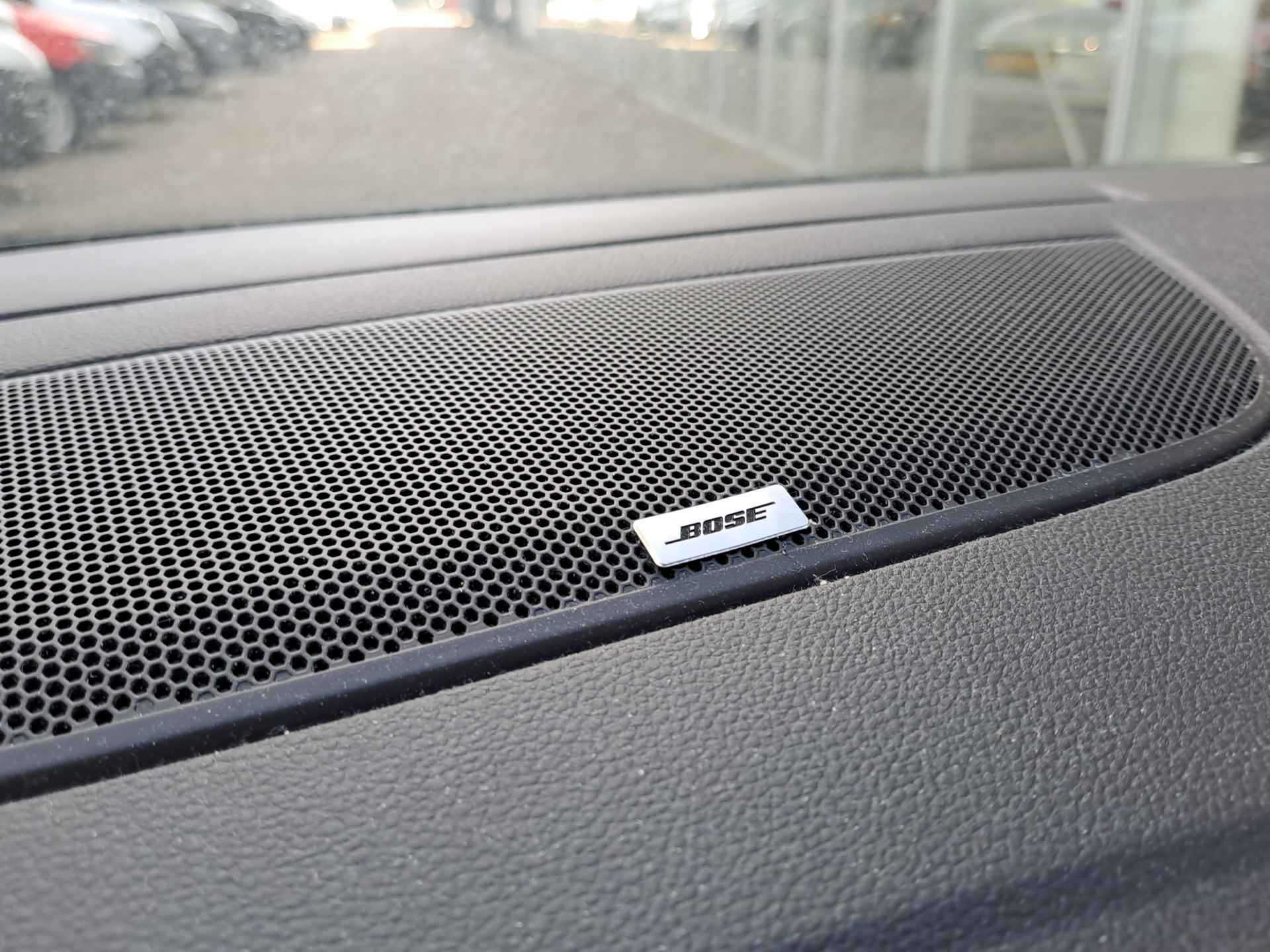 Renault Mégane 1.3 TCe Bose | Apple Carplay/Android Auto | Camera | Trekhaak | Navi - 23/28