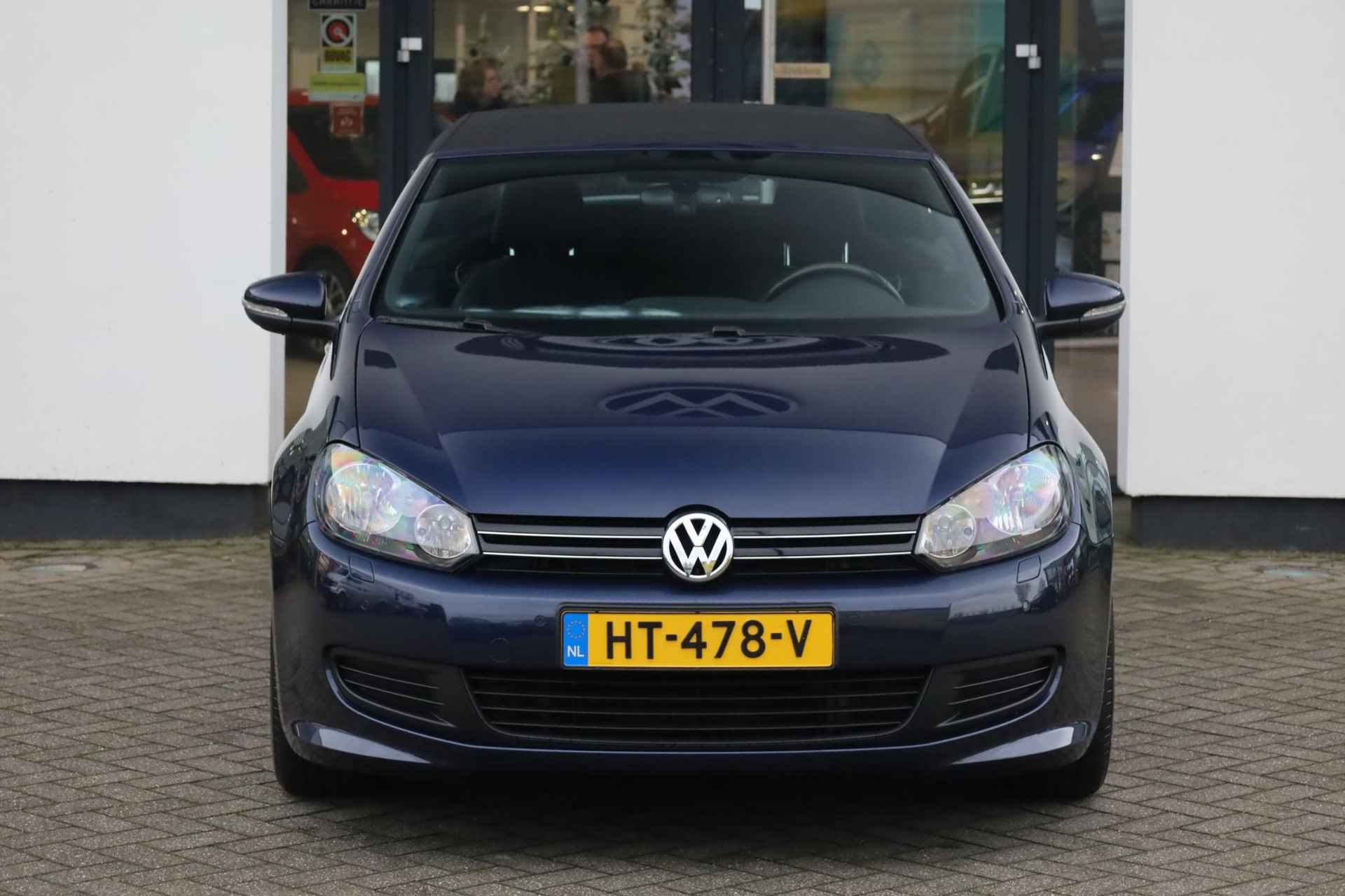 Volkswagen Golf Cabriolet 1.2 TSI BlueMotion 105PK / 77kW, NL Auto, alarm, cruise control, Apple Carplay / Android Auto, ECC, climatronic, dimmende binnenspiegel, navigatie, lederen multifunctioneel stuurwiel, cruise control, 16" LMV, LED achterlichten, regensensor - 3/33