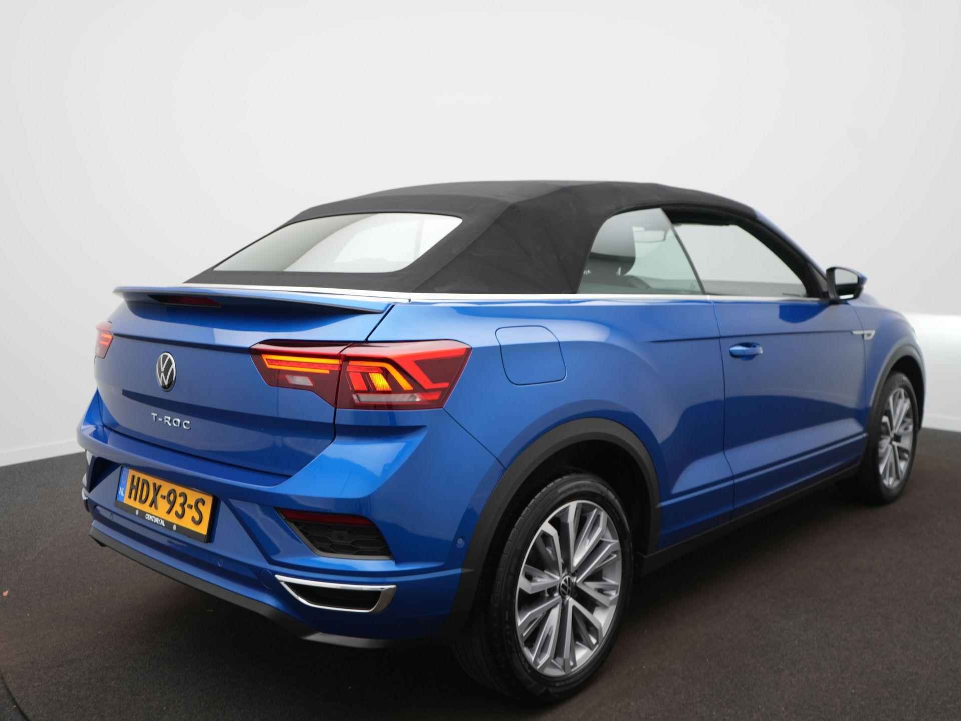 Volkswagen T-Roc Cabrio 1.5 TSI R-Line Leer - Navigatie - Winterpakket - Camera - 13/52