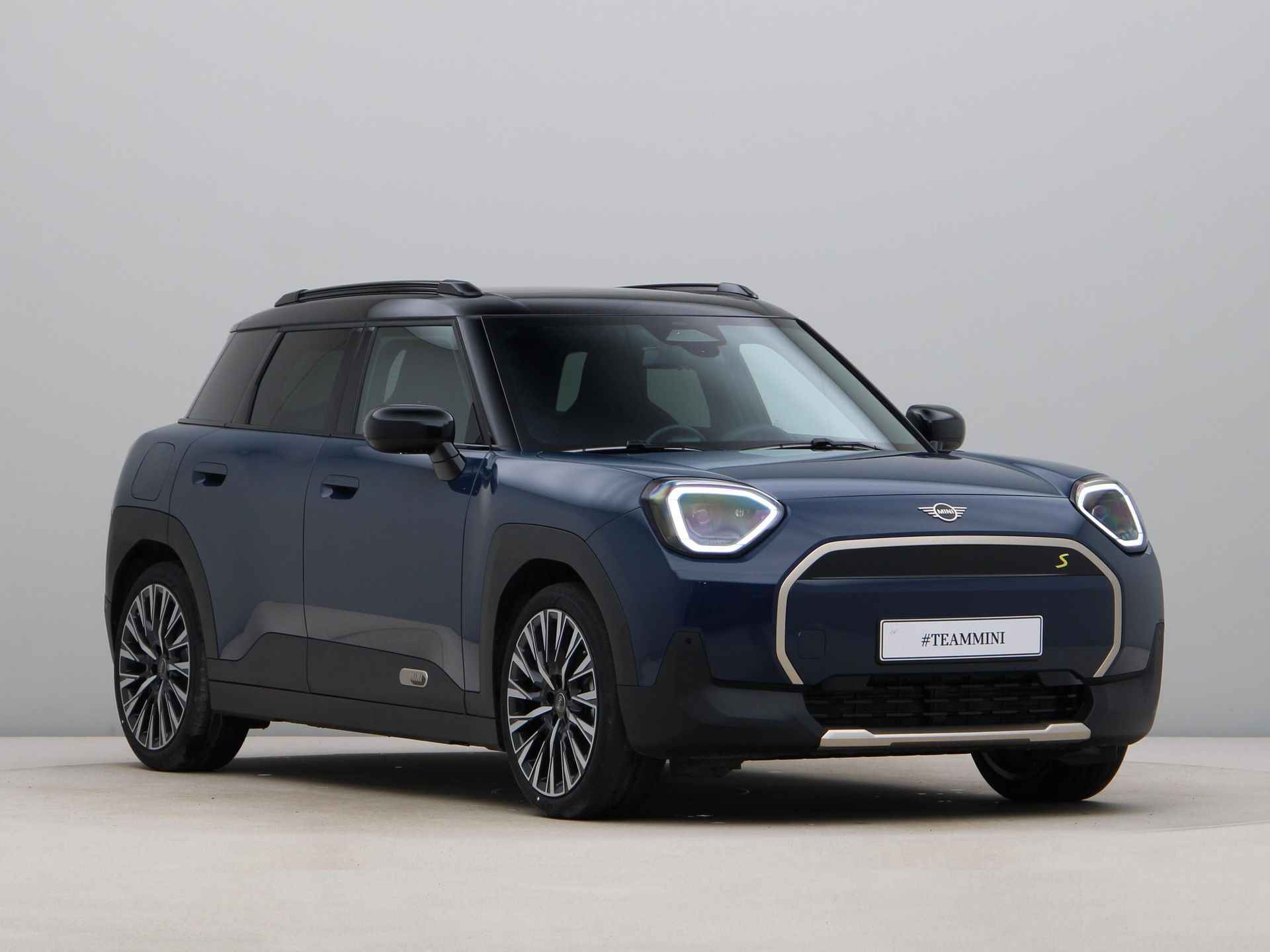 MINI Aceman SE Favoured Pakket M PRIVATE LEASE EUR 575,- (48 mnd/10.000 km) - 8/25