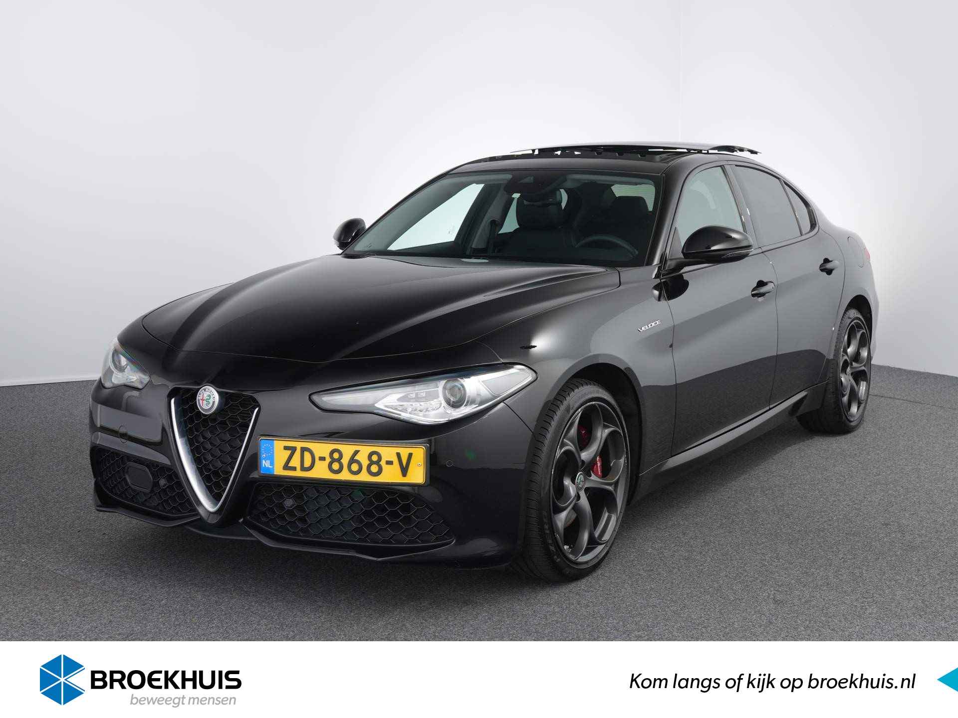 Alfa Romeo Giulia 2.0 T AWD Veloce | 280PK automaat | Schuif/Kanteldak | Leder | Navigatie | Camera | Elek. stoelen | - 1/27