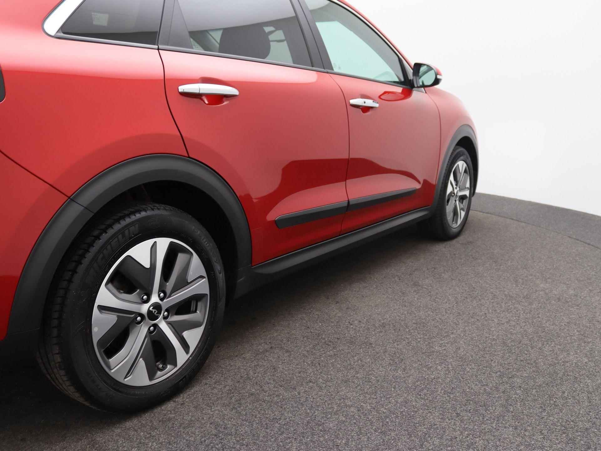 Kia e-Niro DynamicPlusLine 64 kWh | 3-fase 11KW | Warmtepomp | Stoel Stuur Verwarming | Climate Control | Eerste Eigenaar | - 42/46