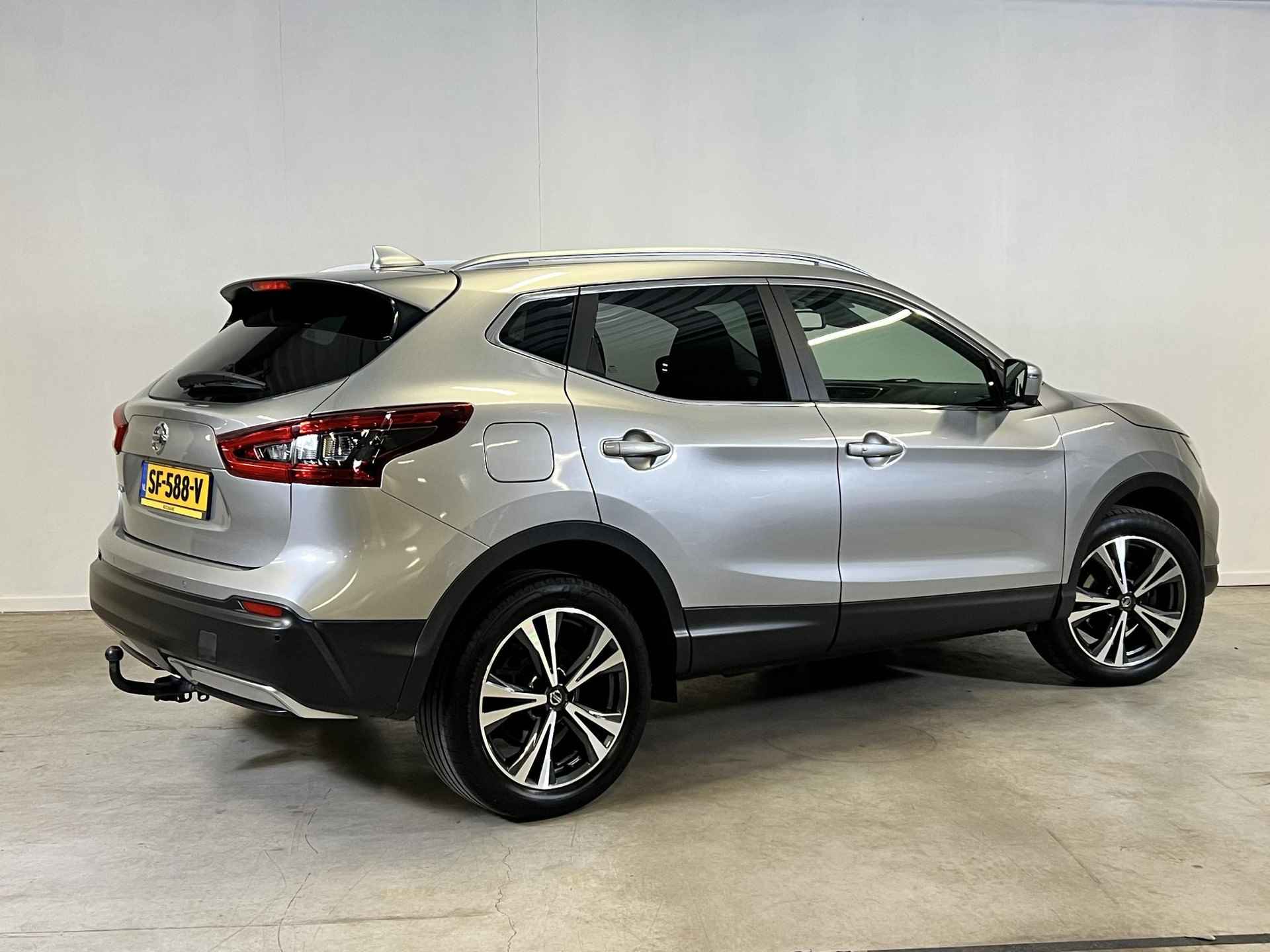 Nissan Qashqai 1.2 DIG-T 115 X-Tronic N-Connecta | Trekhaak | Panoramadak | 360º Camera | Keyless | 18-Inch | Navigatie - 12/27