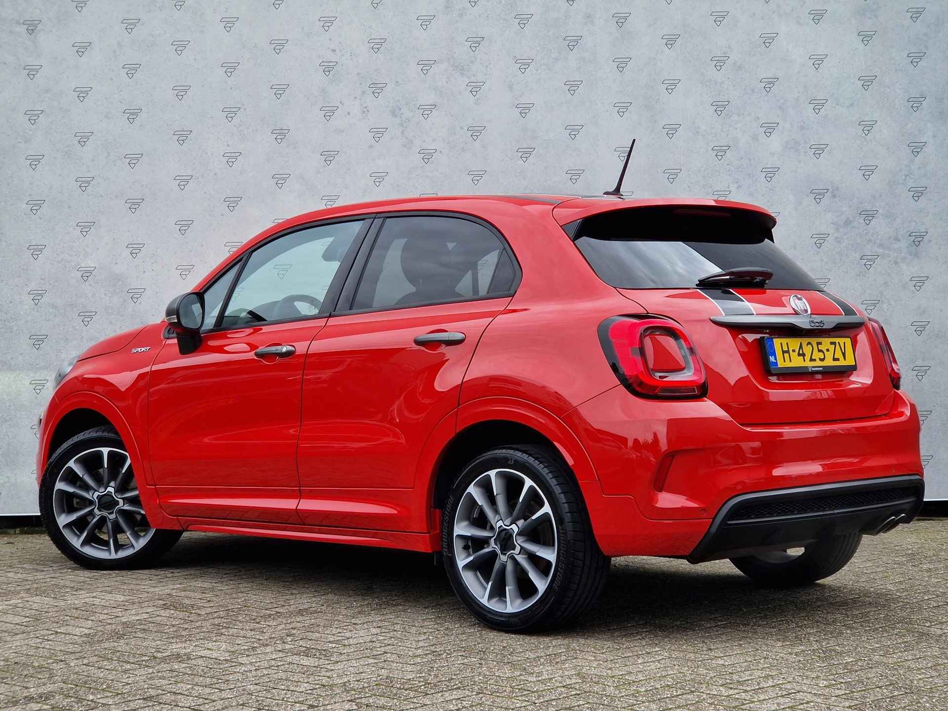 Fiat 500 X 1.3 GSE Sport Automaat | Stoelverwarming | Clima | Cruise | DAB | Camera | Navi | Apple Carplay / Android Auto | - 3/30