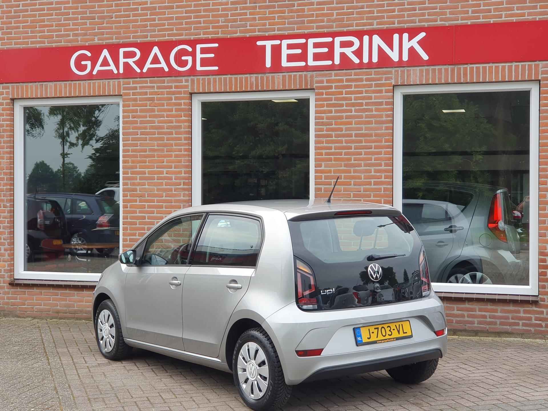 Volkswagen Up! 1.0 high up! 60PK 5drs airco, elektr. ramen, navi, dab, bluetooth RIJKLAAR - 5/17