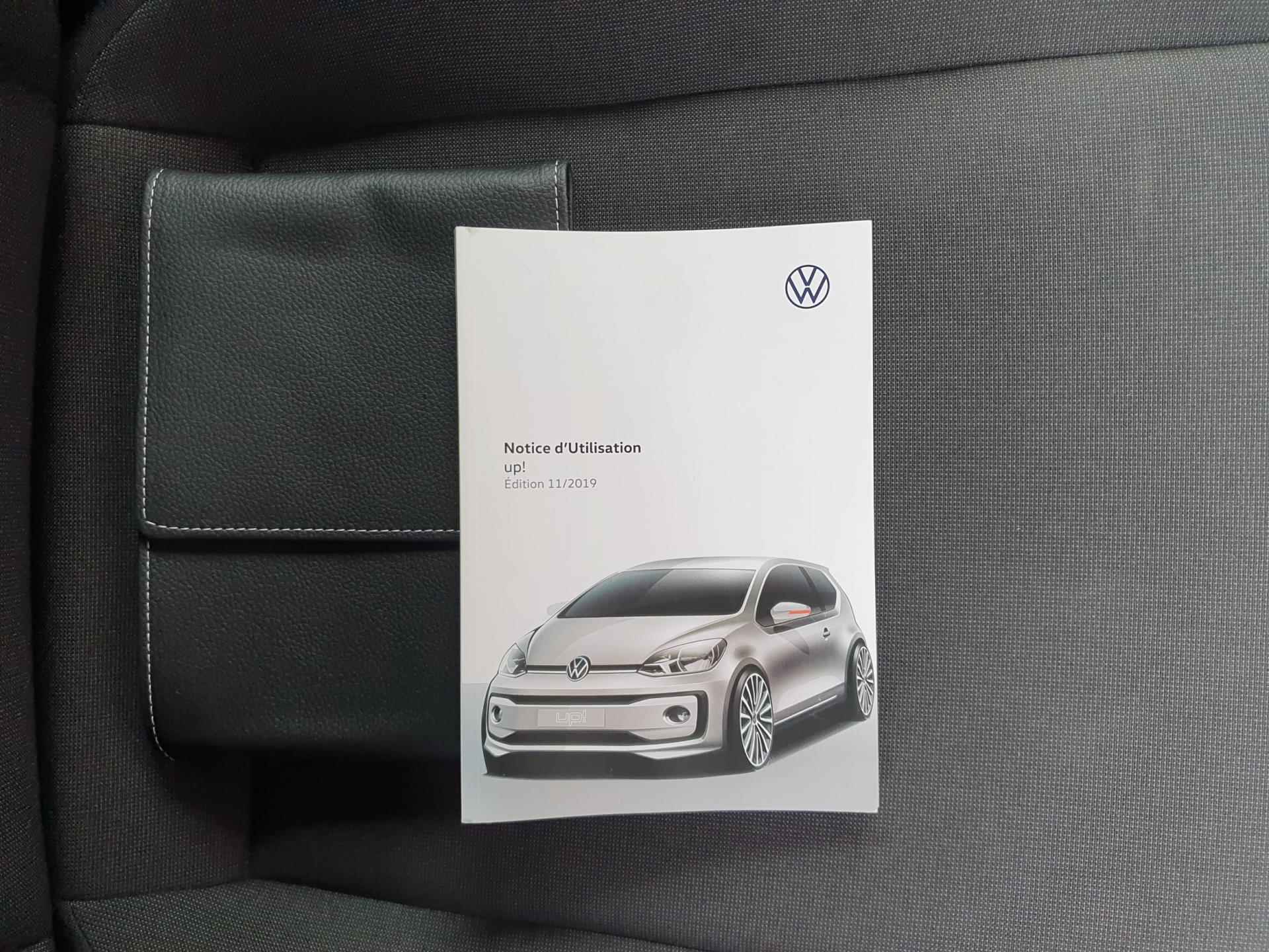 Volkswagen Up! 1.0 high up! 60PK 5drs airco, elektr. ramen, navi, dab, bluetooth RIJKLAAR - 9/17