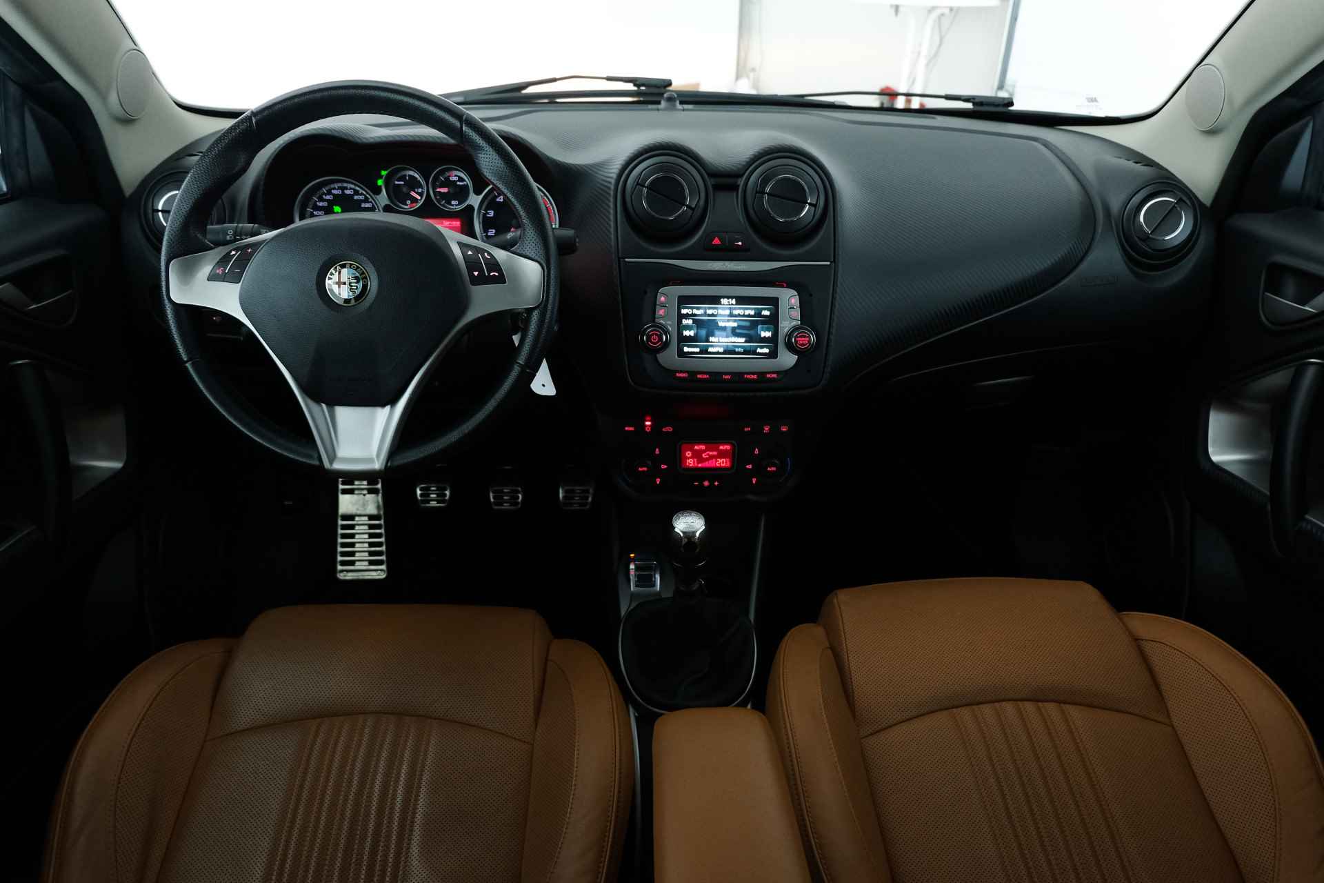 Alfa Romeo MiTo 0.9 TwinAir Exclusive / CRUISE / CLIMA / NAVI / BLUETOOTH / PDC / - 5/35