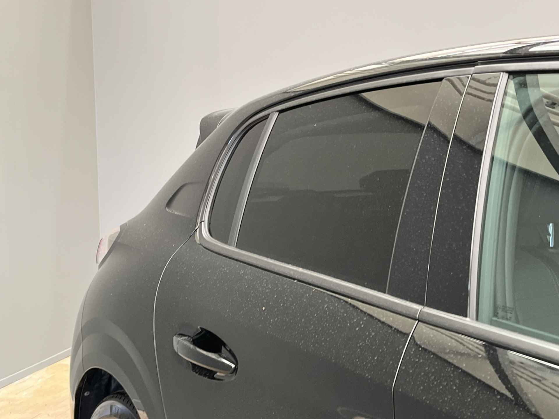 Peugeot 208 1.2 100PK Allure Pack | Camera | Carplay | Stoelverwarming | 16'' Lichtmetaal | Getint glas | Clima | Cruise | Bluetooth | Touchscreen | - 14/46