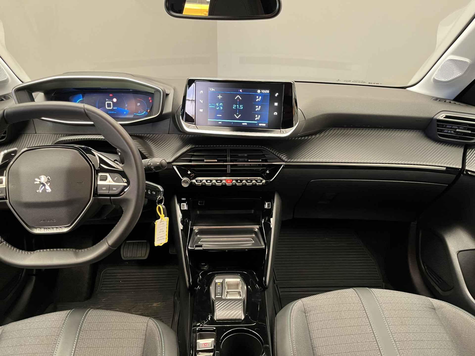 Peugeot 208 1.2 100PK Allure Pack | Camera | Carplay | Stoelverwarming | 16'' Lichtmetaal | Getint glas | Clima | Cruise | Bluetooth | Touchscreen | - 24/46