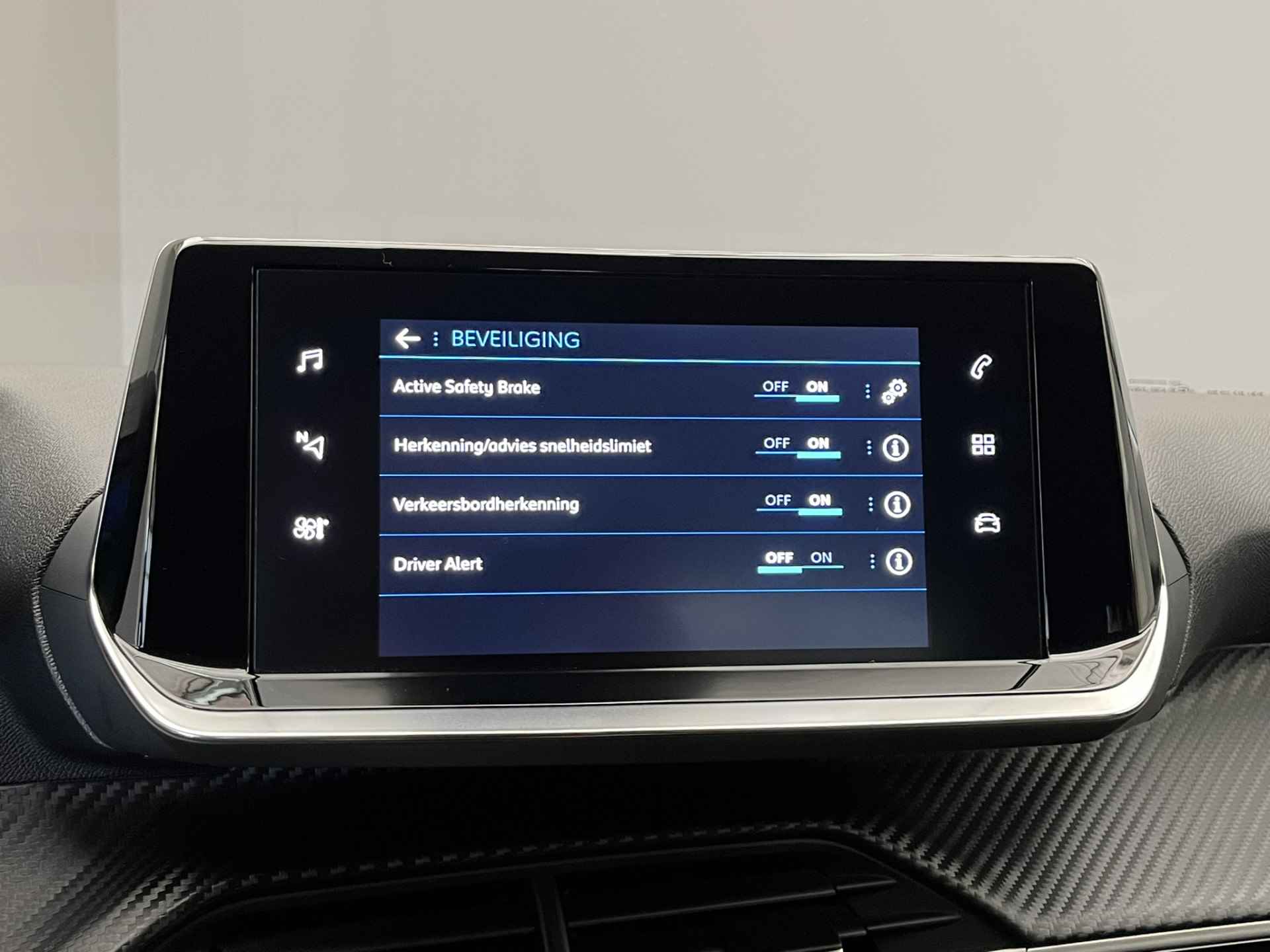 Peugeot 208 1.2 100PK Allure Pack | Camera | Carplay | Stoelverwarming | 16'' Lichtmetaal | Getint glas | Clima | Cruise | Bluetooth | Touchscreen | - 35/46