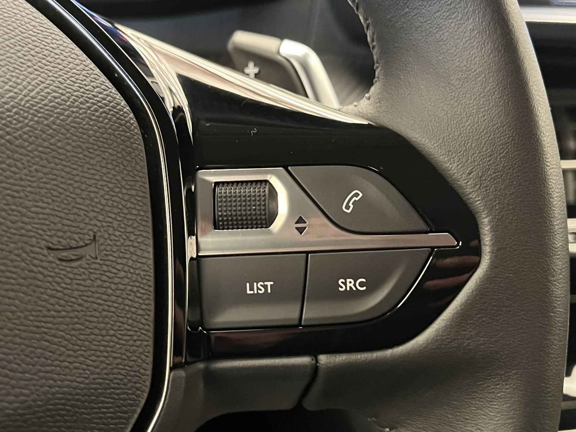 Peugeot 208 1.2 100PK Allure Pack | Camera | Carplay | Stoelverwarming | 16'' Lichtmetaal | Getint glas | Clima | Cruise | Bluetooth | Touchscreen | - 40/46