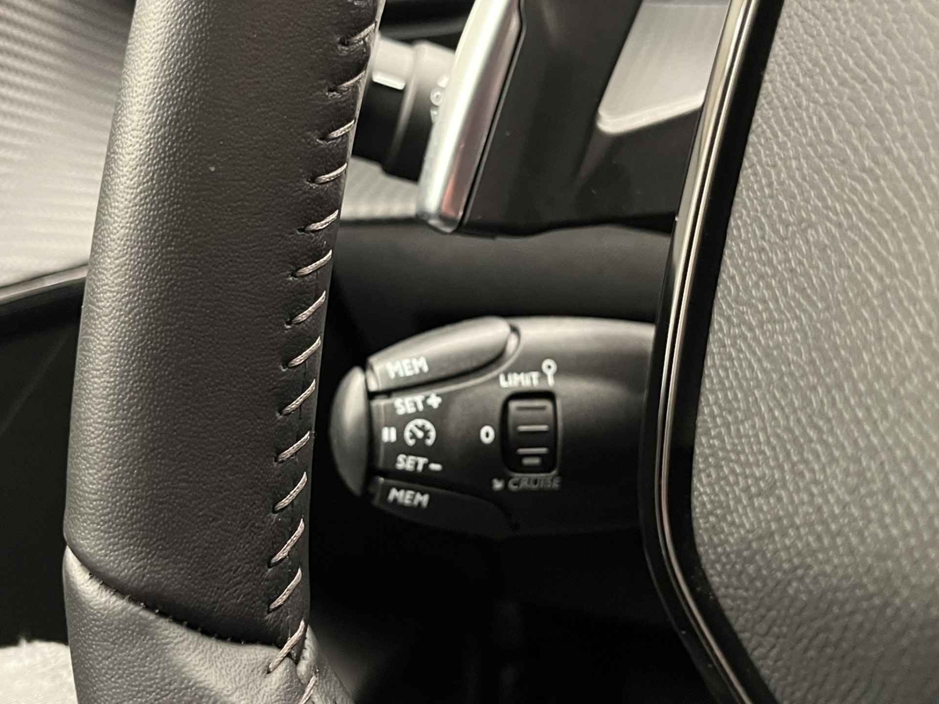 Peugeot 208 1.2 100PK Allure Pack | Camera | Carplay | Stoelverwarming | 16'' Lichtmetaal | Getint glas | Clima | Cruise | Bluetooth | Touchscreen | - 41/46