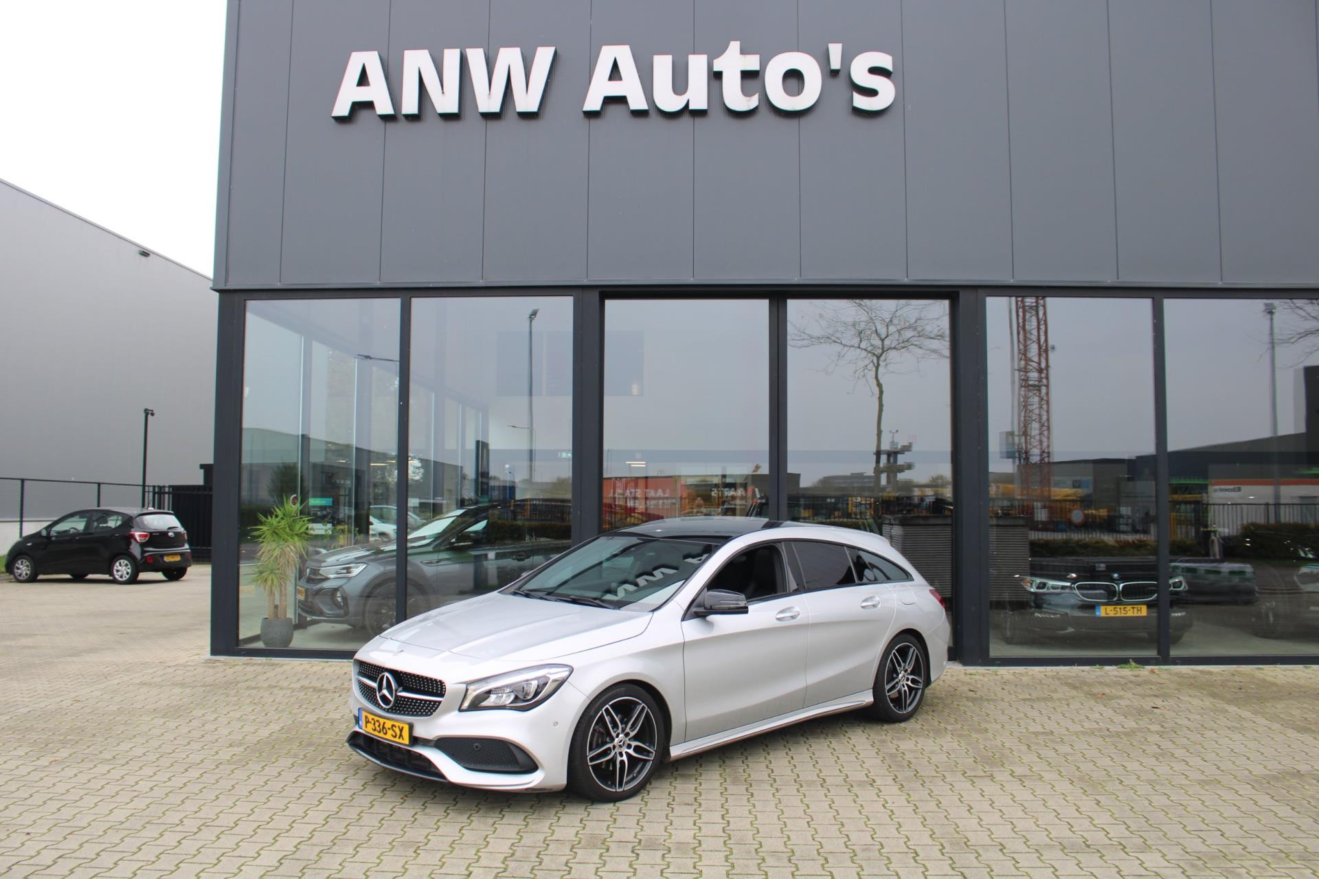 Mercedes-Benz CLA-klasse Shooting Brake 180 Business AMG-Pakket Panoramadak/Camera/Cruise/Navigatie