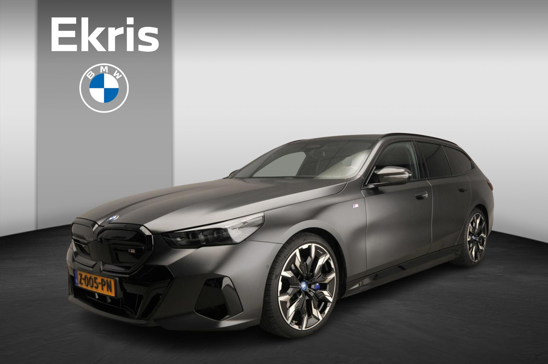 BMW i5 Touring M60xDrive | M-Sportpakket | LED | HUD | Trekhaak | Schuifdak | Comfortzetels | DAB | Bowers & Wilkins sound | Alu 21 inch