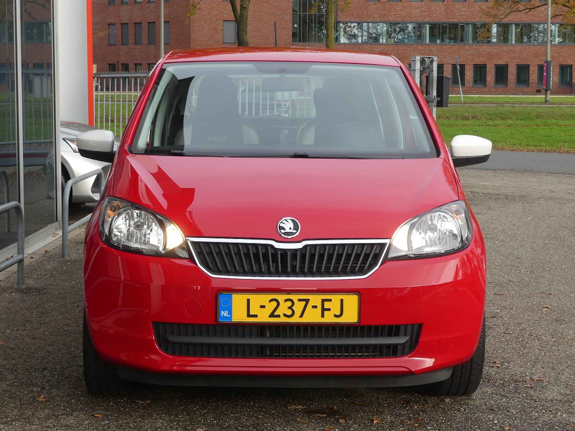 Skoda Citigo 1.0 GreenTech Active | Navigatie | Airco | Centr Deurvergr - 2/21