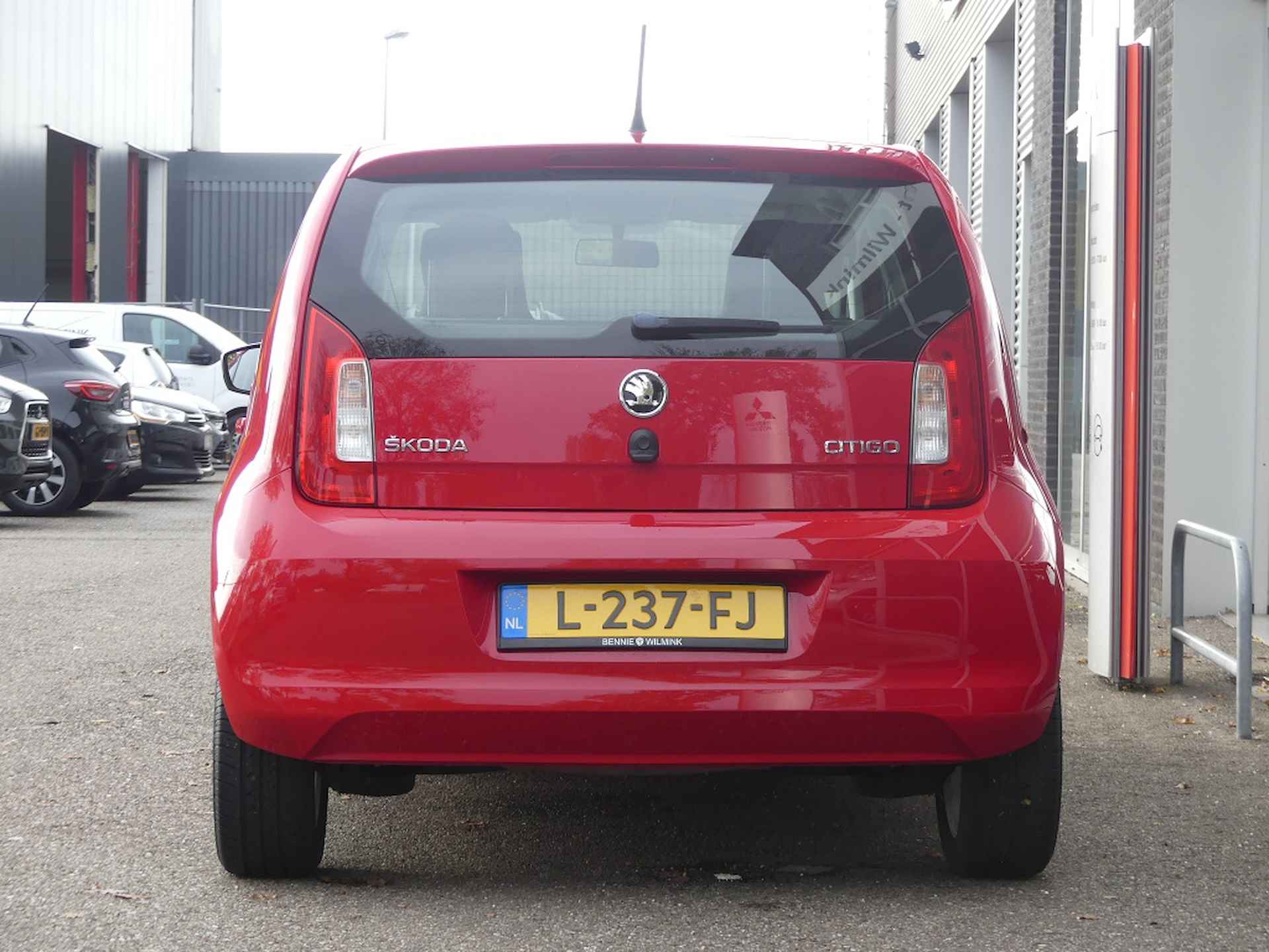 Skoda Citigo 1.0 GreenTech Active | Navigatie | Airco | Centr Deurvergr - 6/21