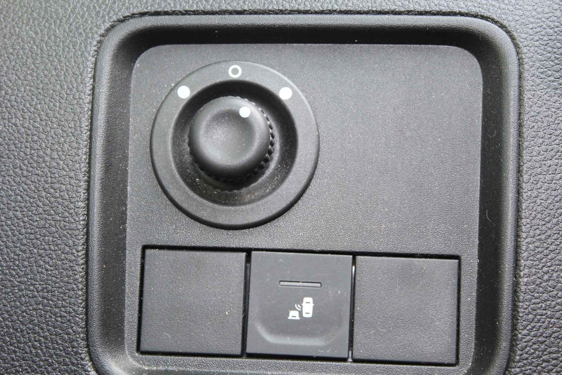 Dacia Duster 1.3 TCe Prestige 130 pk Trekvrm: 1500KG PDC+ Camera, Clima, LMV, Apple Carplay/Android, Cruise controle - 42/42