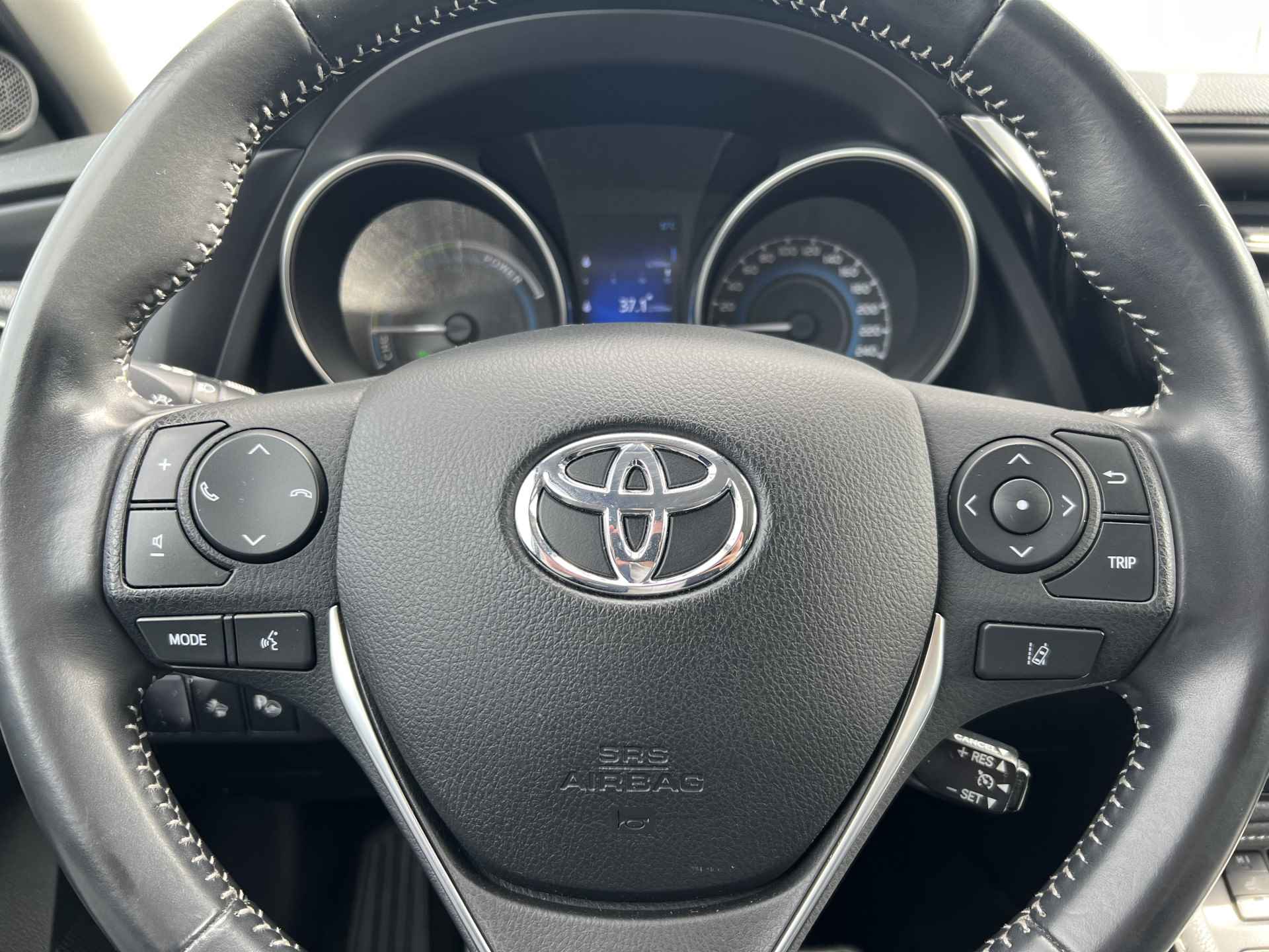 Toyota Auris Touring Sports 1.8 Hybrid Energy Plus - 13/31