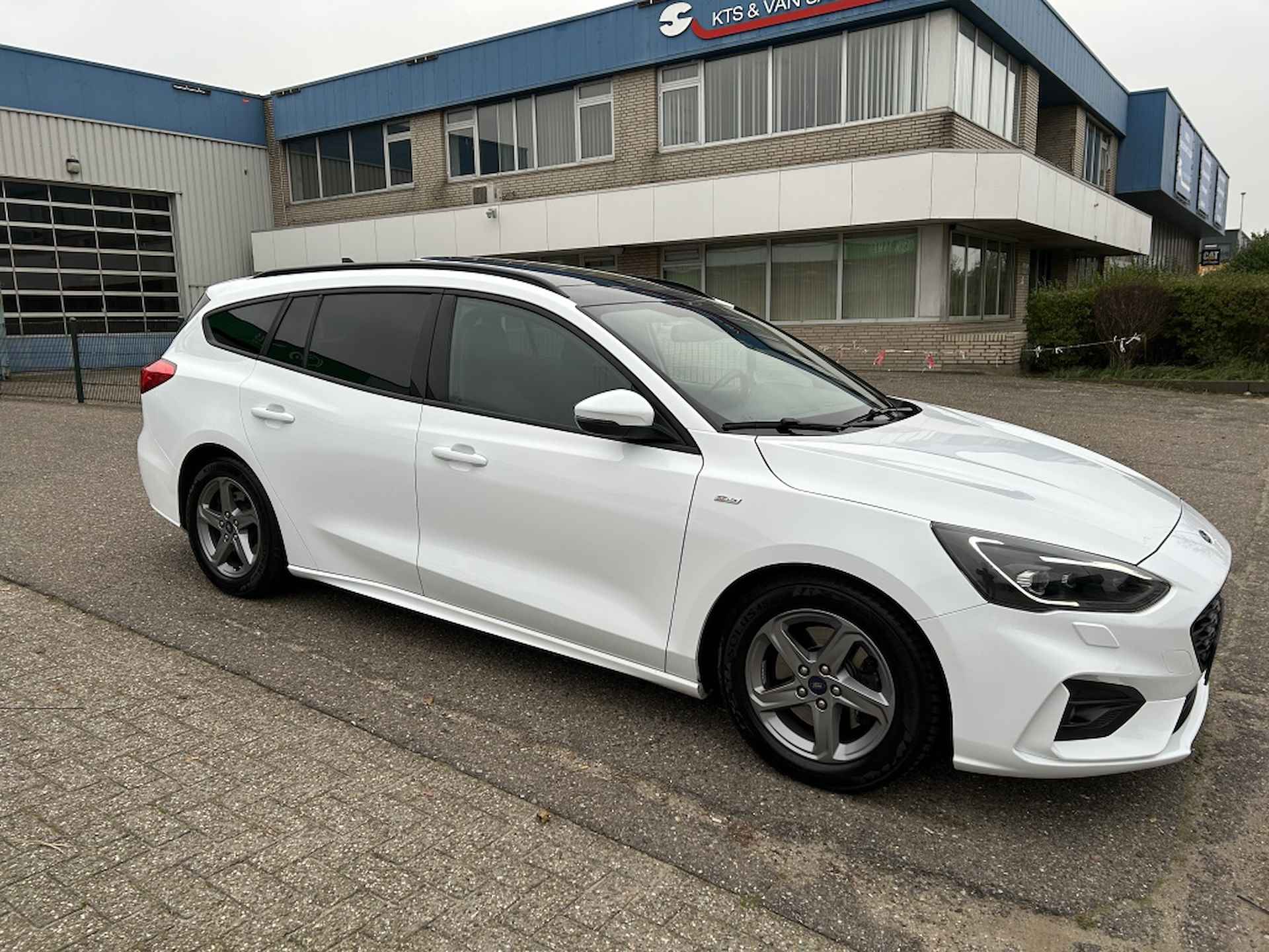 Ford Focus Wagon 1.5 EcoBoost ST Line Panodak Automaat - 10/29