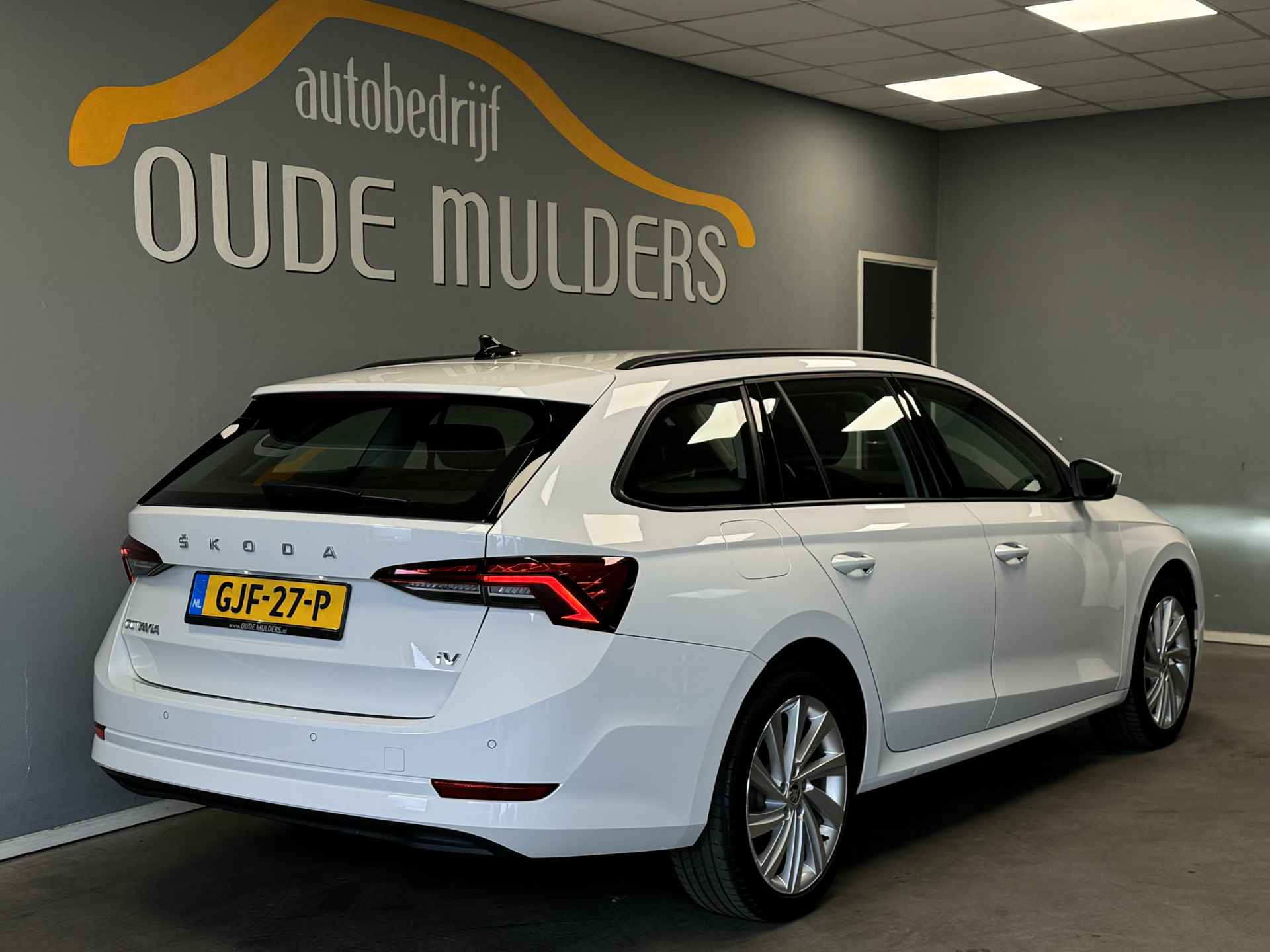 Škoda Octavia Combi 1.4 TSI iV Parkeersensoren/Stoelverwarming/CruiseControl - 5/30