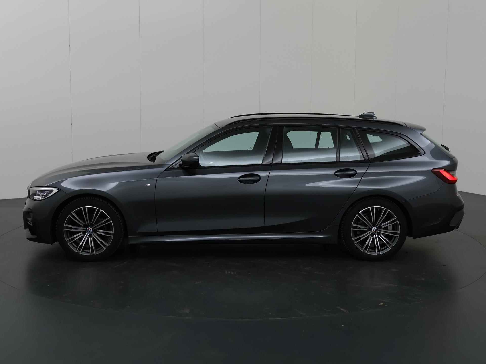 BMW 3-serie Touring 318i Business Edition Plus M-Sport | Sportstoelen | Digitaal Dashboard | Navigatie | Camera | Apple Carplay\ Android Auto | LED | Stoelverwarming | Stuurverwarming | - 6/53