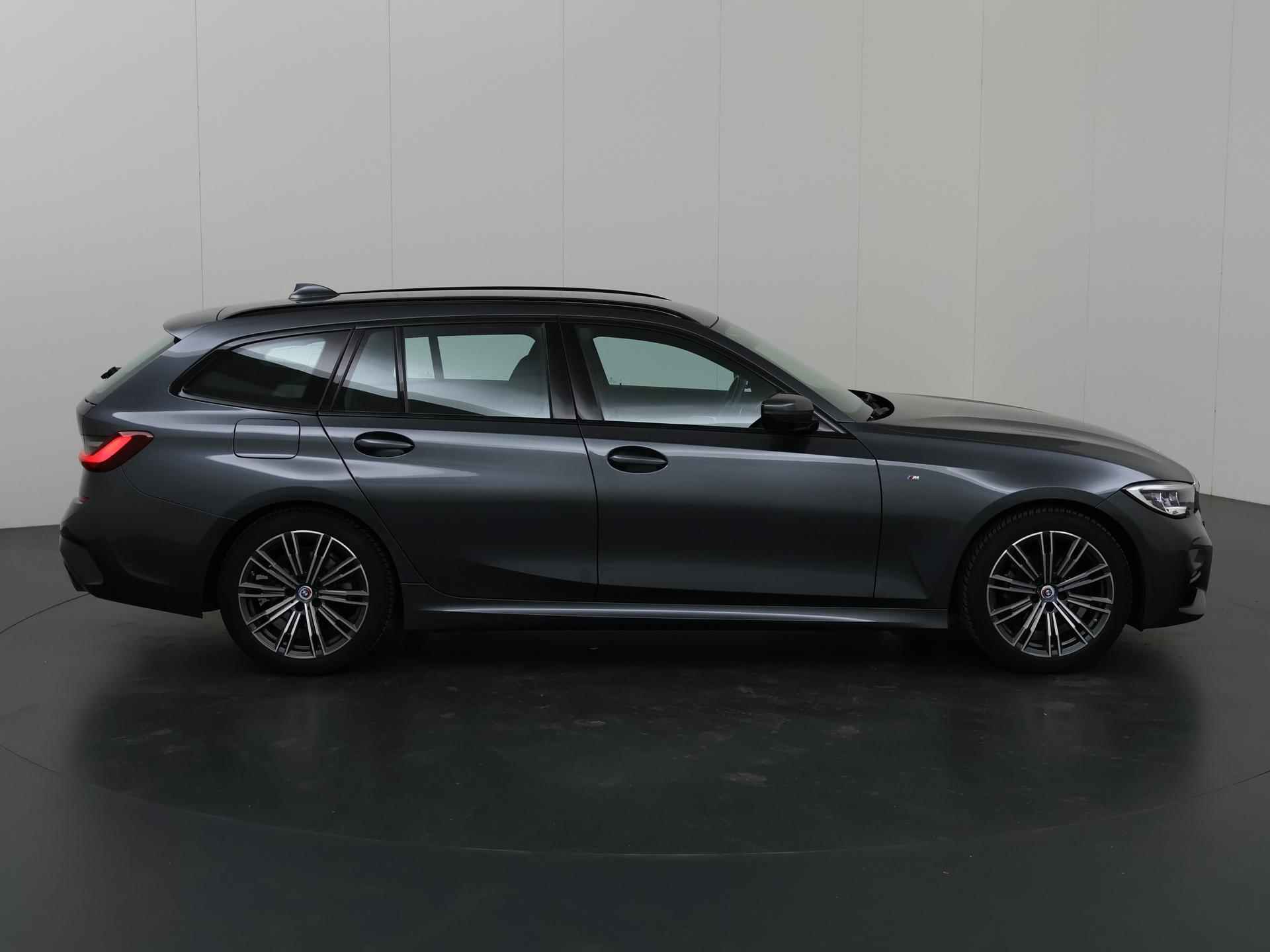 BMW 3-serie Touring 318i Business Edition Plus M-Sport | Sportstoelen | Digitaal Dashboard | Navigatie | Camera | Apple Carplay\ Android Auto | LED | Stoelverwarming | Stuurverwarming | - 7/53