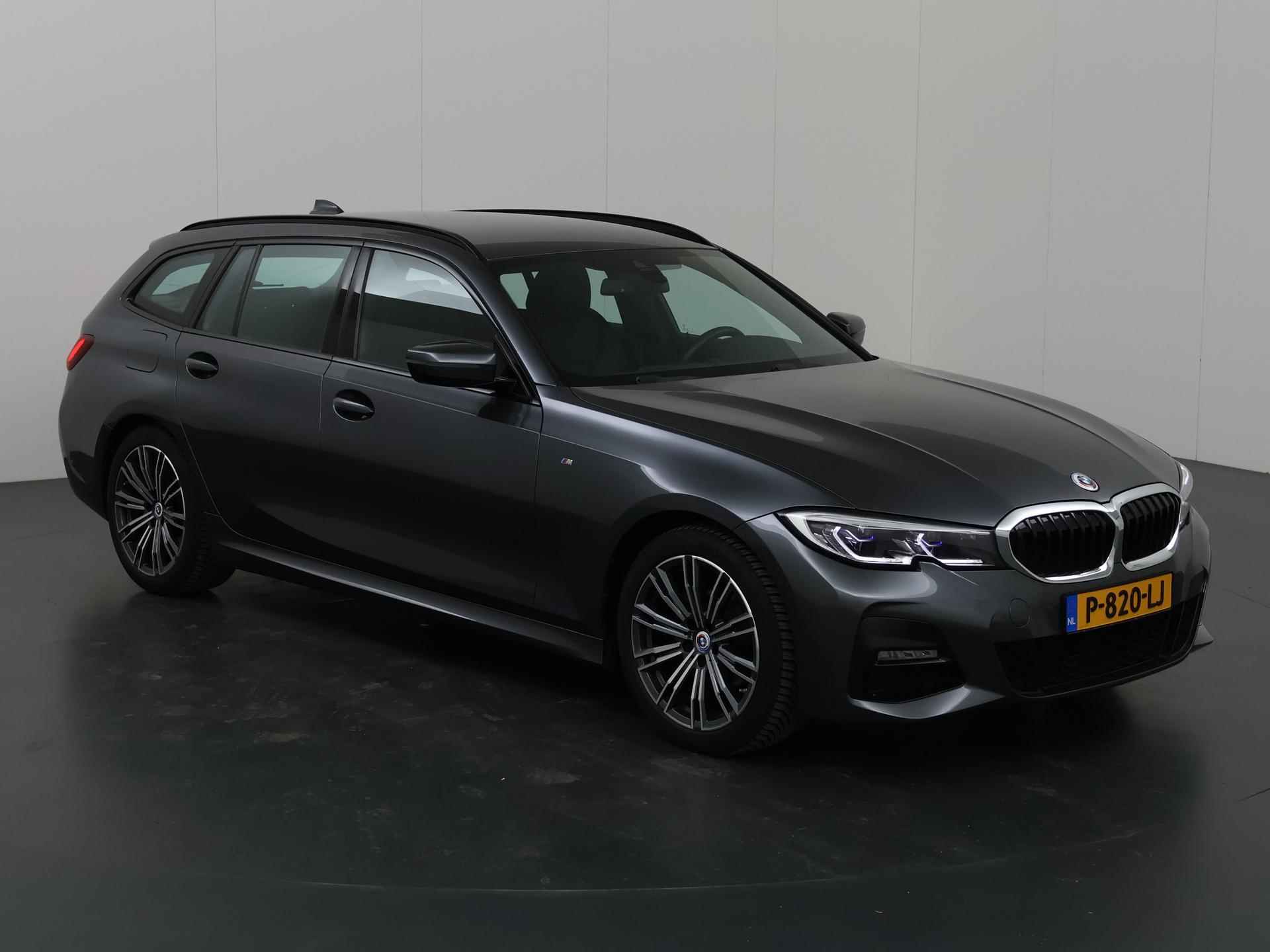 BMW 3-serie Touring 318i Business Edition Plus M-Sport | Sportstoelen | Digitaal Dashboard | Navigatie | Camera | Apple Carplay\ Android Auto | LED | Stoelverwarming | Stuurverwarming | - 24/53