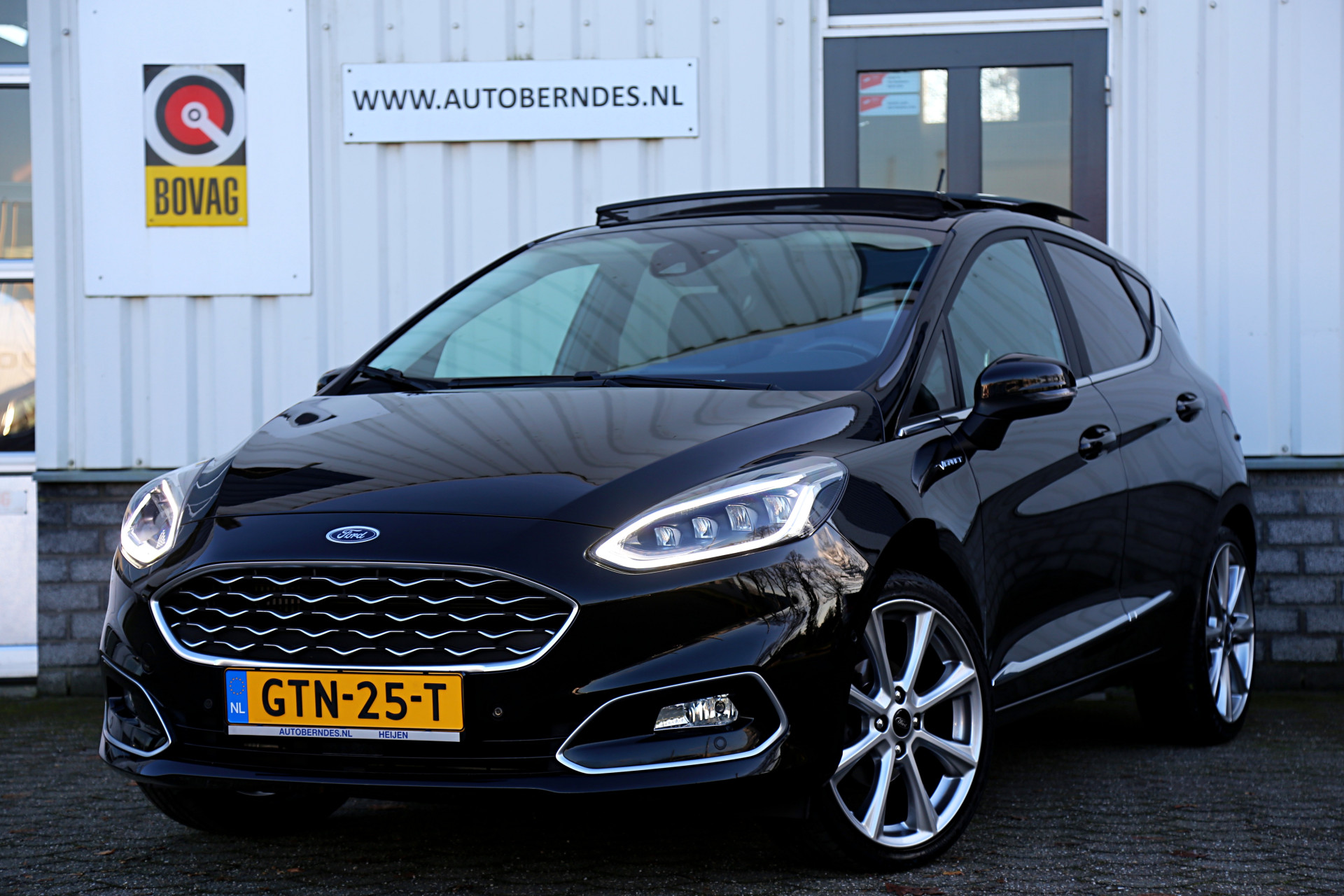 Ford Fiesta 1.0 EcoBoost 125PK Vignale Aut.*Perfect Ford Onderh.*1ste Eig*BTW*Pano/ACC/Leder/B&O/Stoelverw./Stuurverw./Dodehoek/Rijstrook/Ap