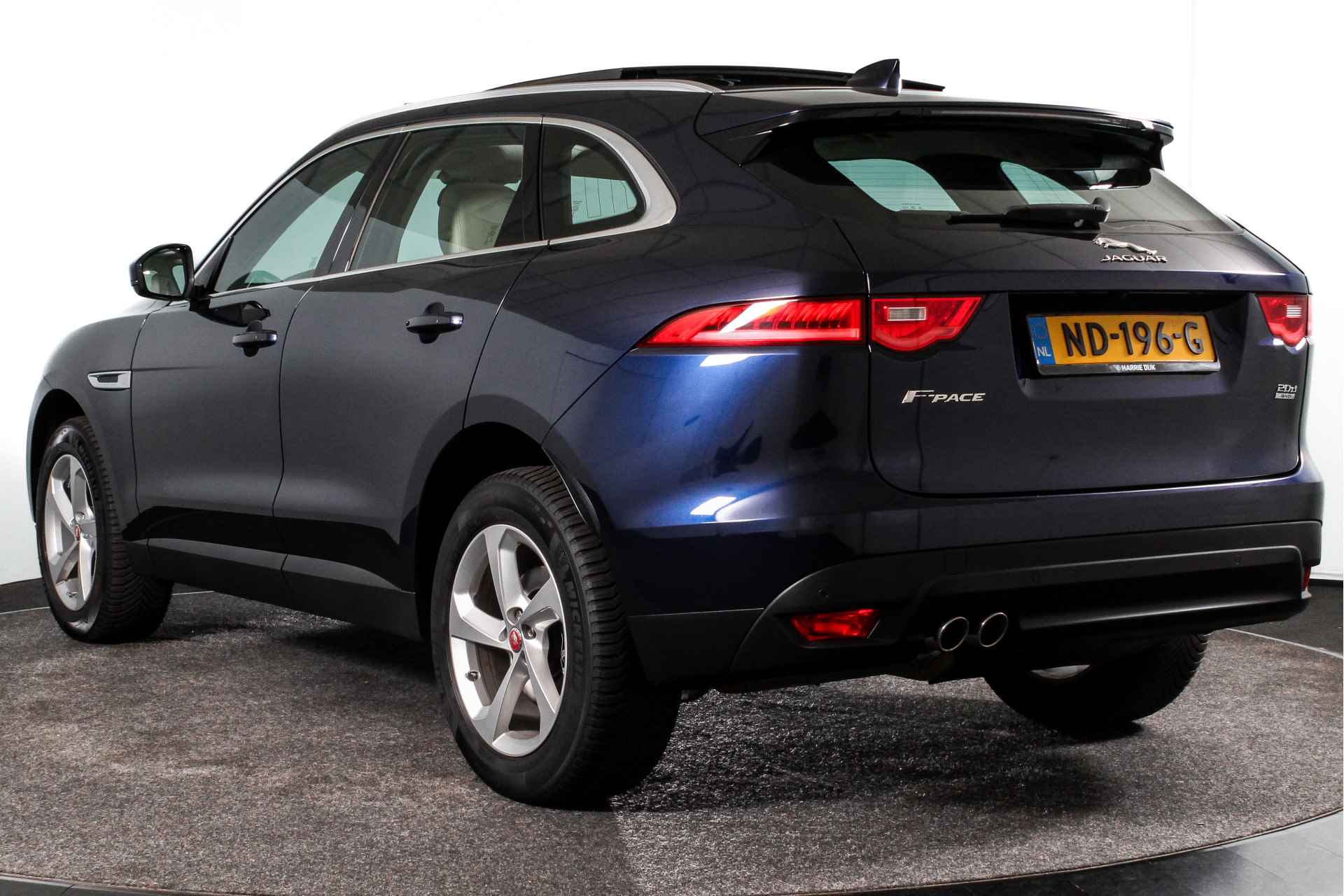 Jaguar F-Pace 2.0 180 PK Portfolio AWD 20d Automaat | S/K-Panodak | Cruise | Winterpakket | Camera | PDC | NAV | Auto. Airco | LM 19"| - 25/61