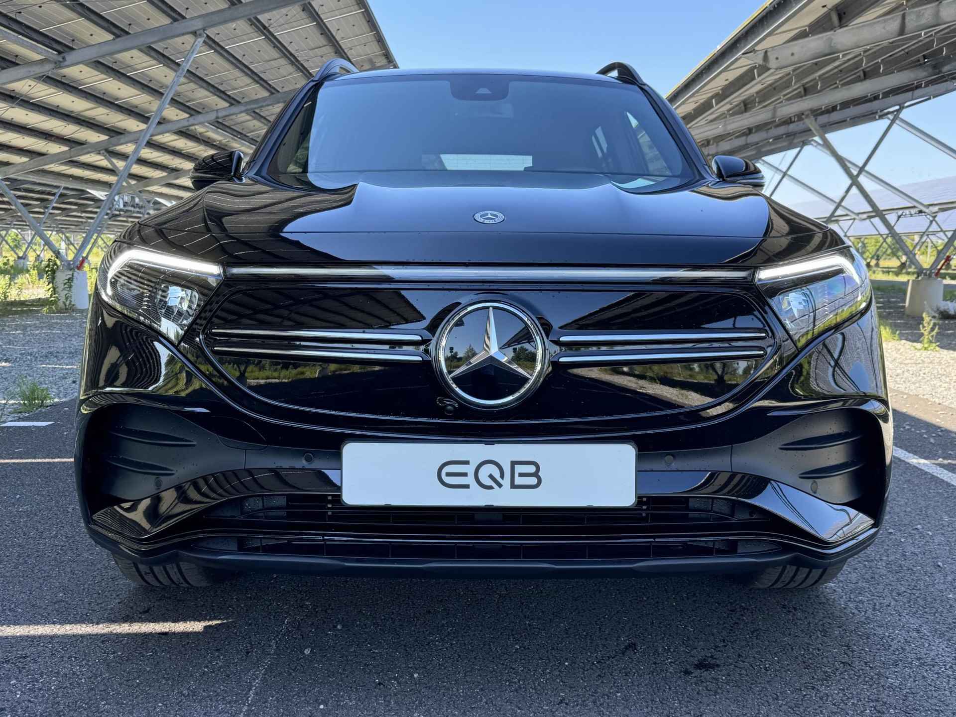 Mercedes-Benz EQB 250+ Business Edition 71 kWh | AMG-line | Night | Sfeerverlichting | Dodehoek assistent | Apple Carplay | Achteruitrijcamera | Stoelverwarming | DAB+ Radio | - 3/34