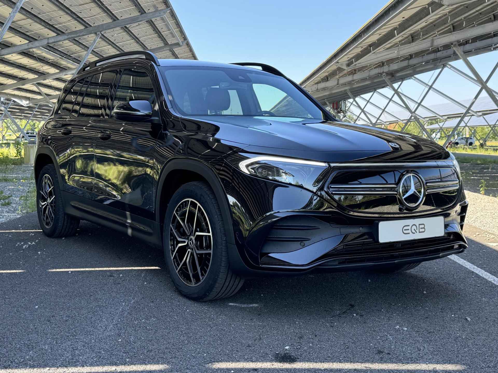 Mercedes-Benz EQB 250+ Business Edition 71 kWh | AMG-line | Night | Sfeerverlichting | Dodehoek assistent | Apple Carplay | Achteruitrijcamera | Stoelverwarming | DAB+ Radio | - 4/34