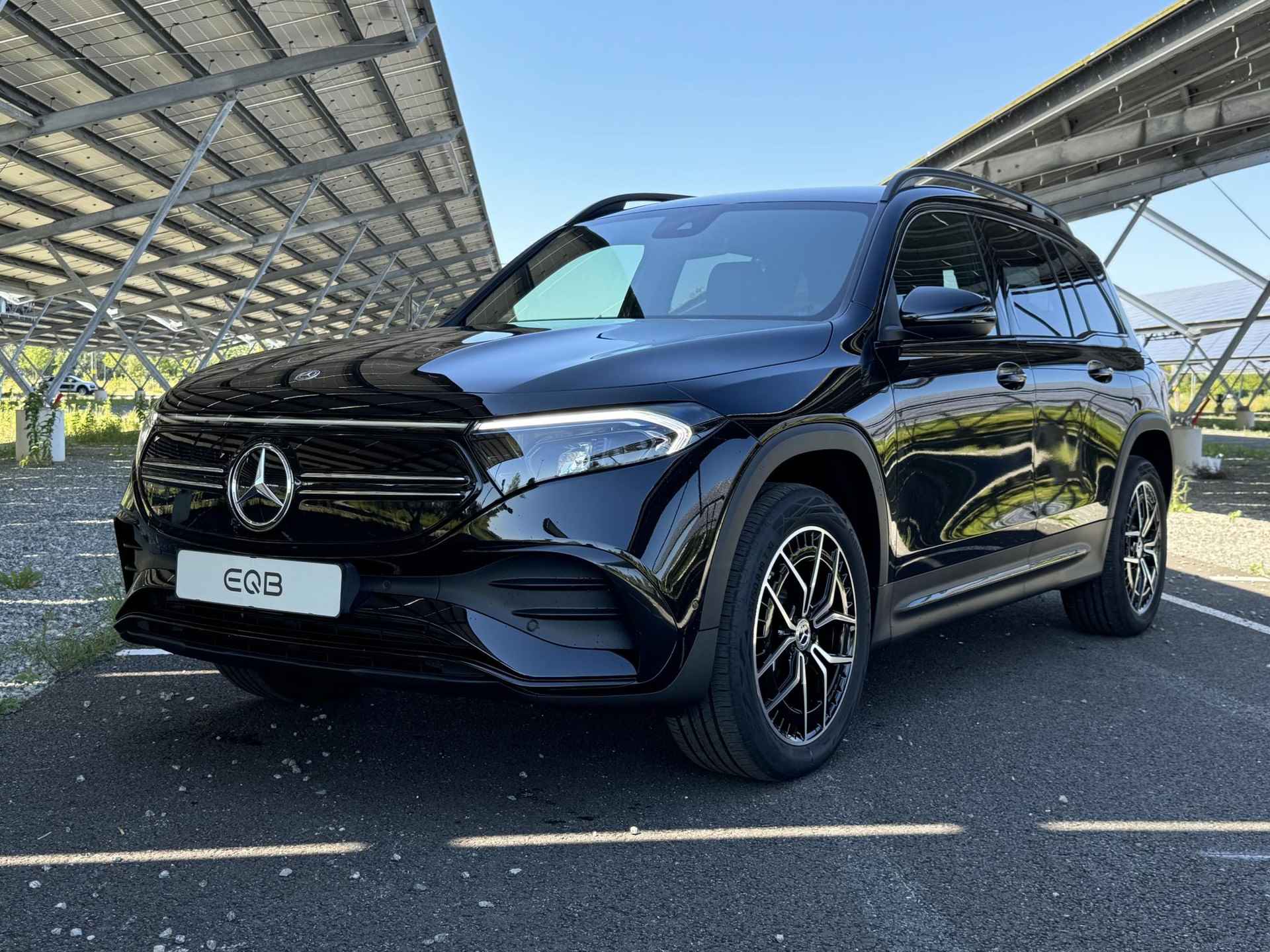 Mercedes-Benz EQB 250+ Business Edition 71 kWh | AMG-line | Night | Sfeerverlichting | Dodehoek assistent | Apple Carplay | Achteruitrijcamera | Stoelverwarming | DAB+ Radio | - 10/34