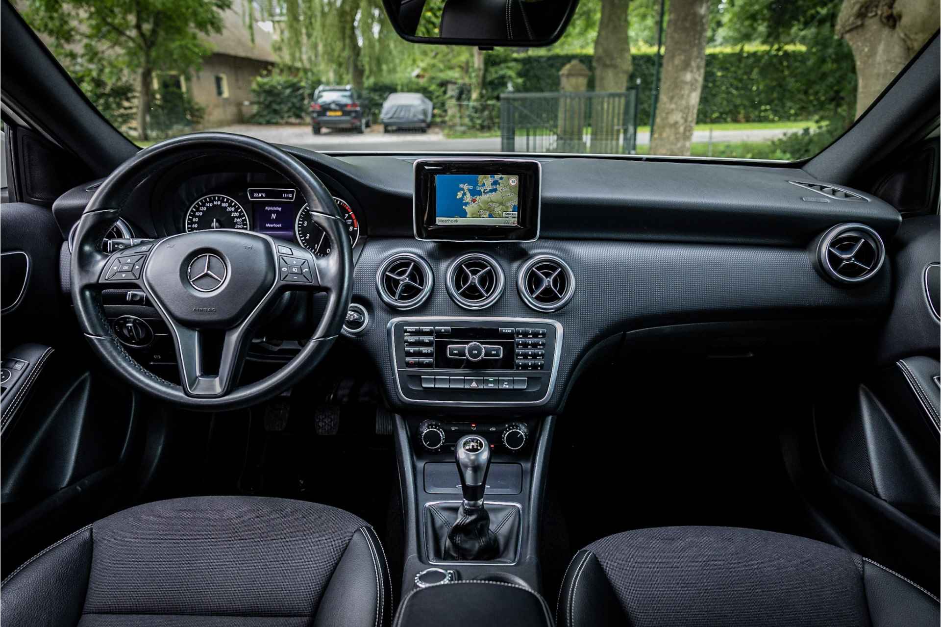 Mercedes-Benz A-Klasse 180 Ambition Panorama - 8/26
