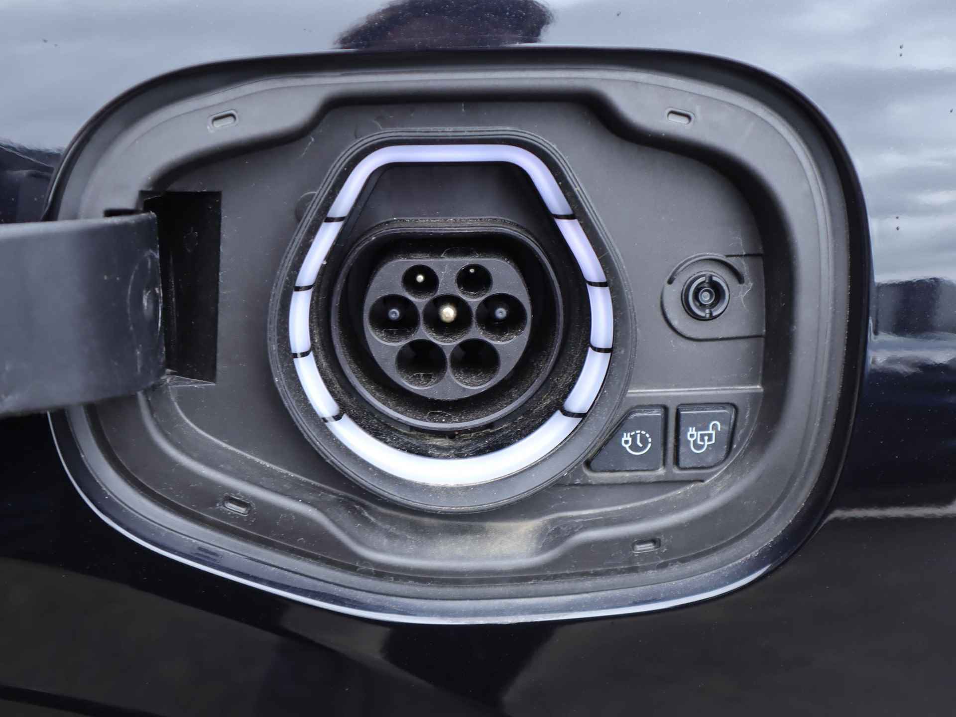 Ford Kuga 2.5 PHEV ST-Line X 225PK | Navigatie | Achteruit rij camera | Parkeer sensoren | Elektrische achterklep | Elektrisch bedienbare achterklep | Climate control - 8/50