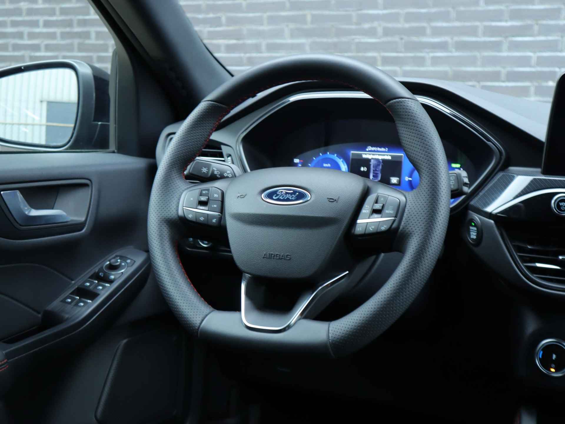 Ford Kuga 2.5 PHEV ST-Line X 225PK | Navigatie | Achteruit rij camera | Parkeer sensoren | Elektrische achterklep | Elektrisch bedienbare achterklep | Climate control - 17/50